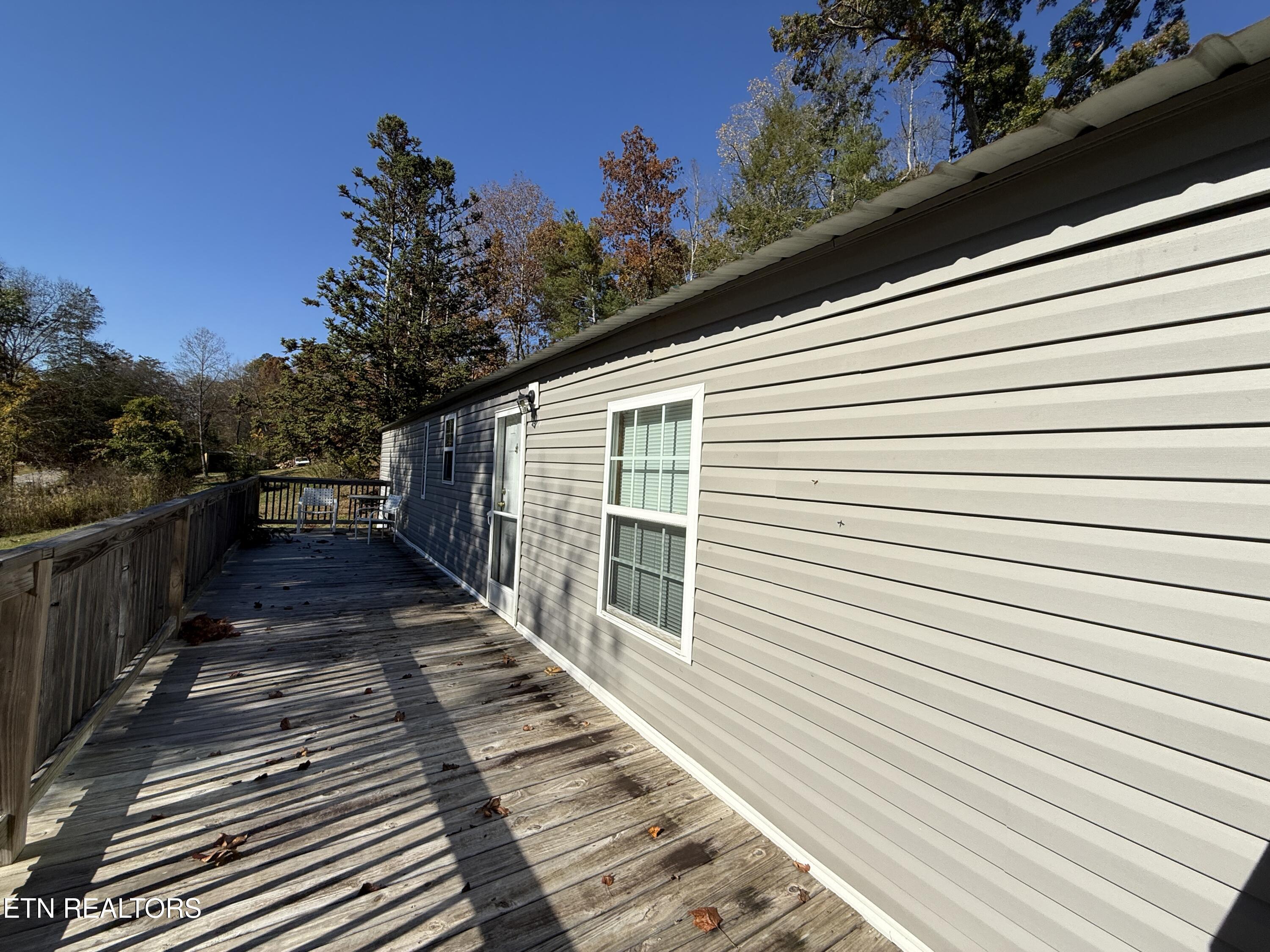 673 Reagan Valley Rd