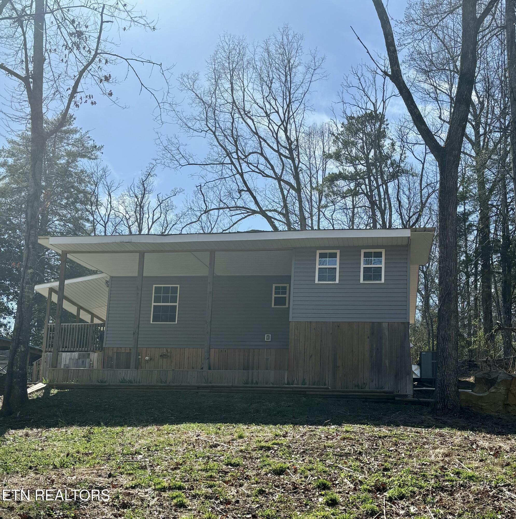 673 Reagan Valley Rd