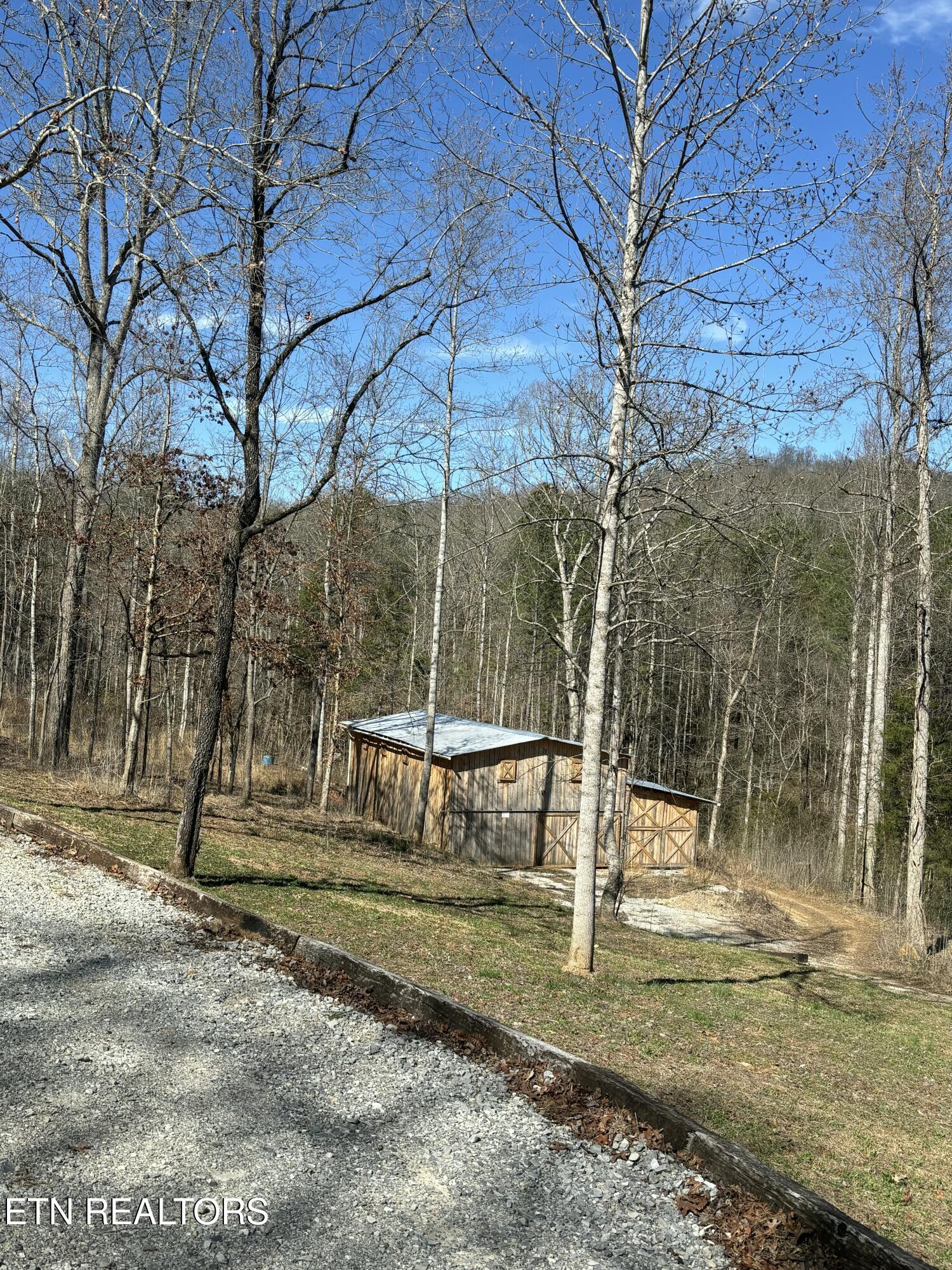 673 Reagan Valley Rd