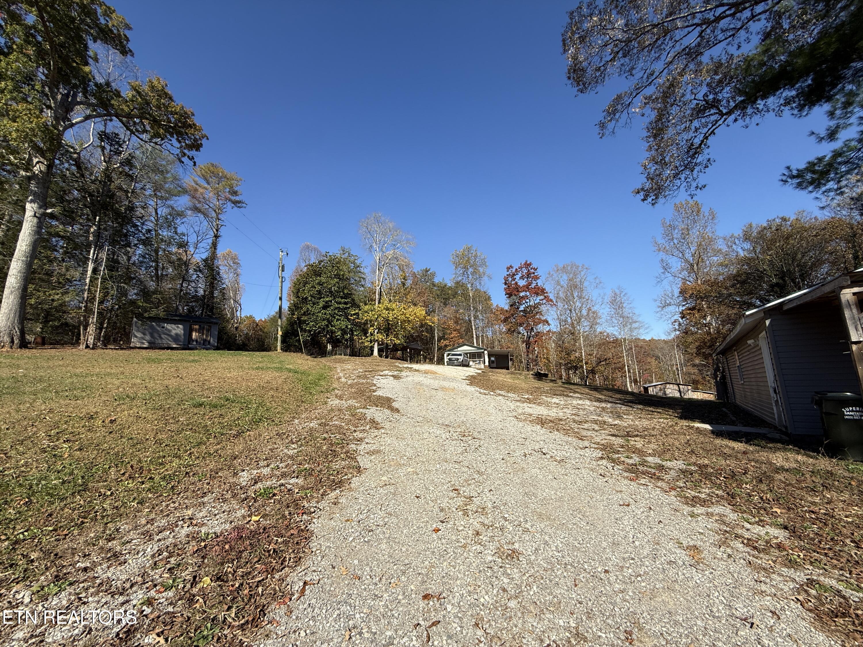 673 Reagan Valley Rd