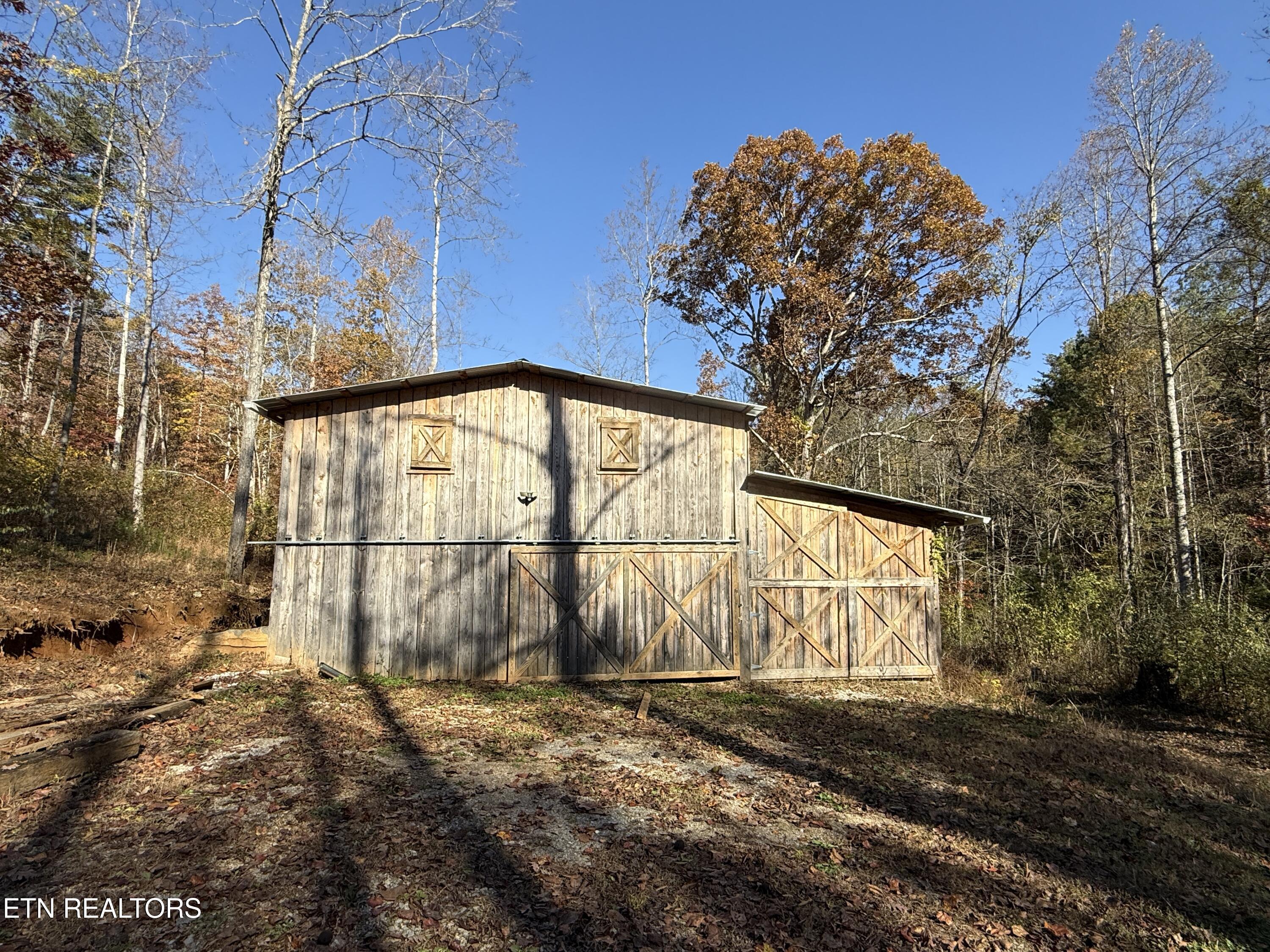 673 Reagan Valley Rd