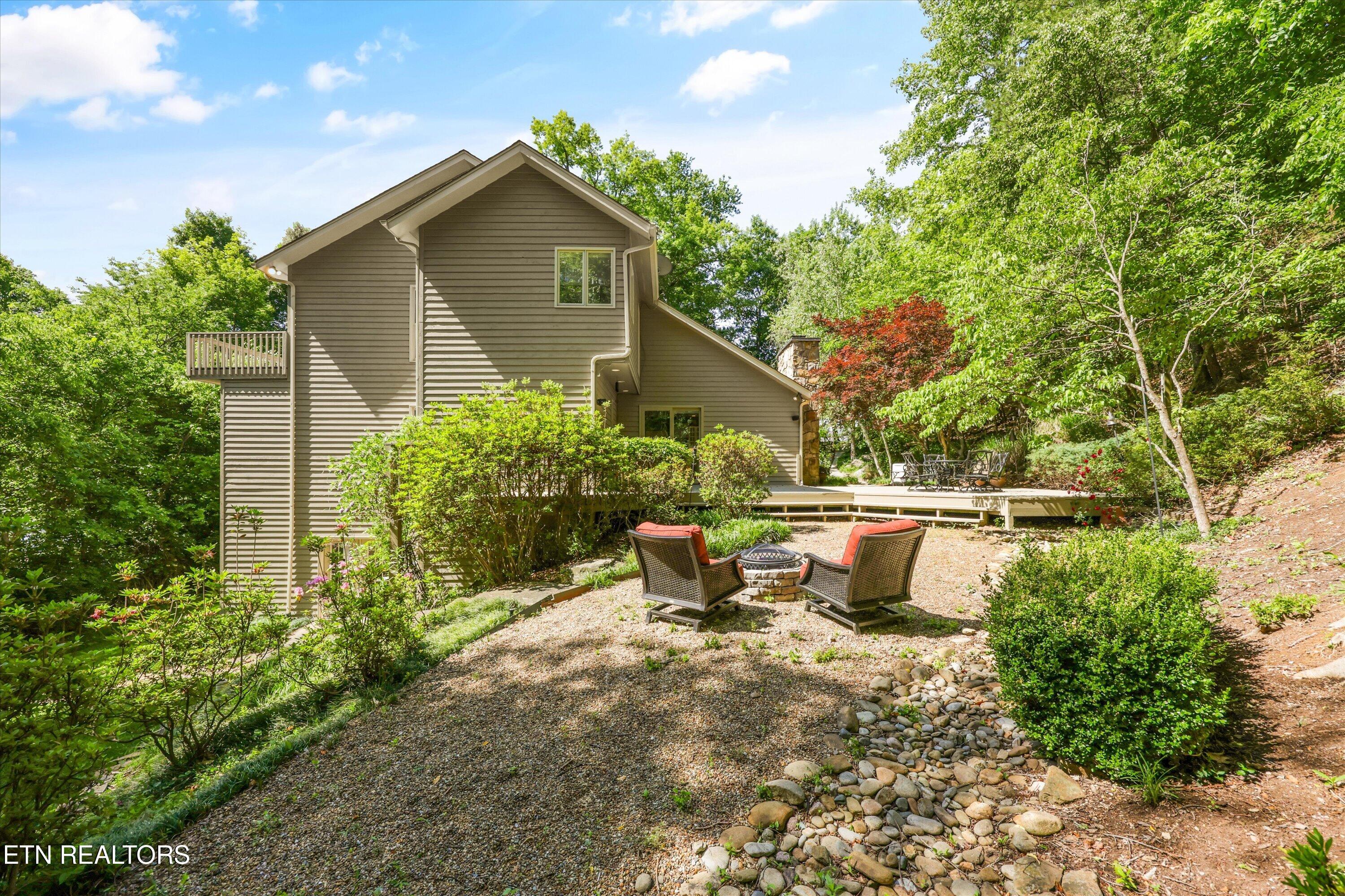 8940 Kelsey Lane