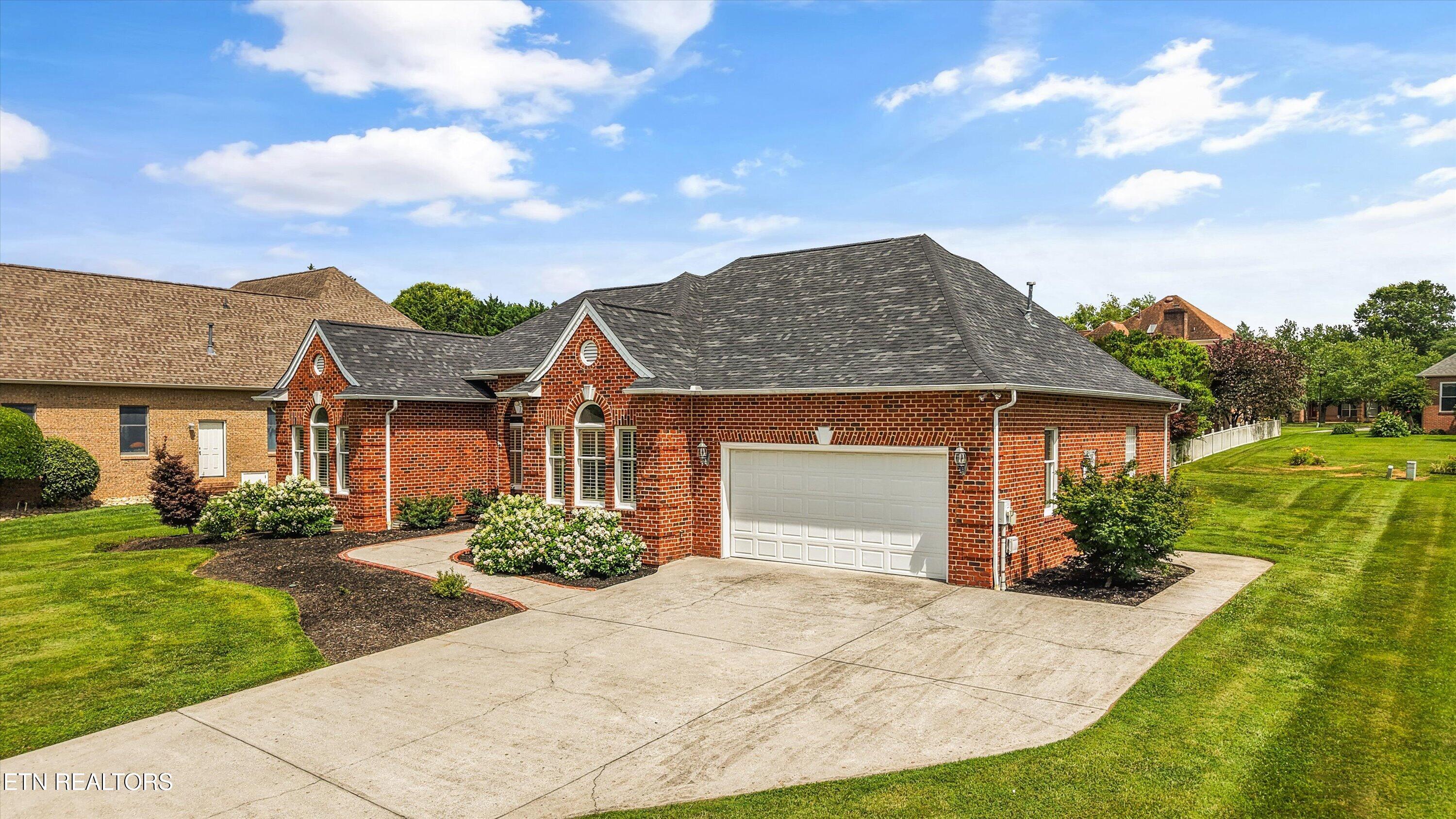 963 Southwick Drive