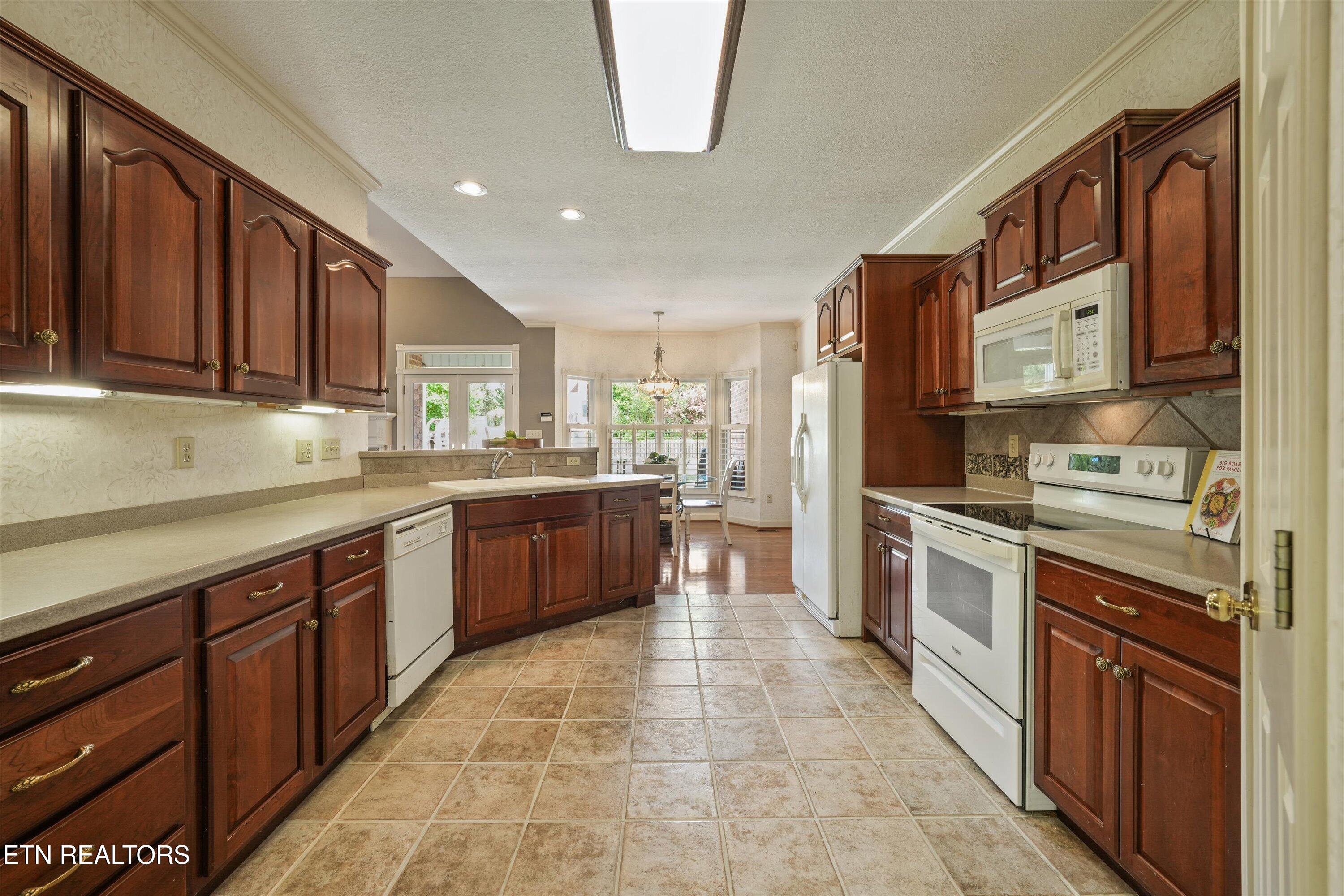 963 Southwick Drive