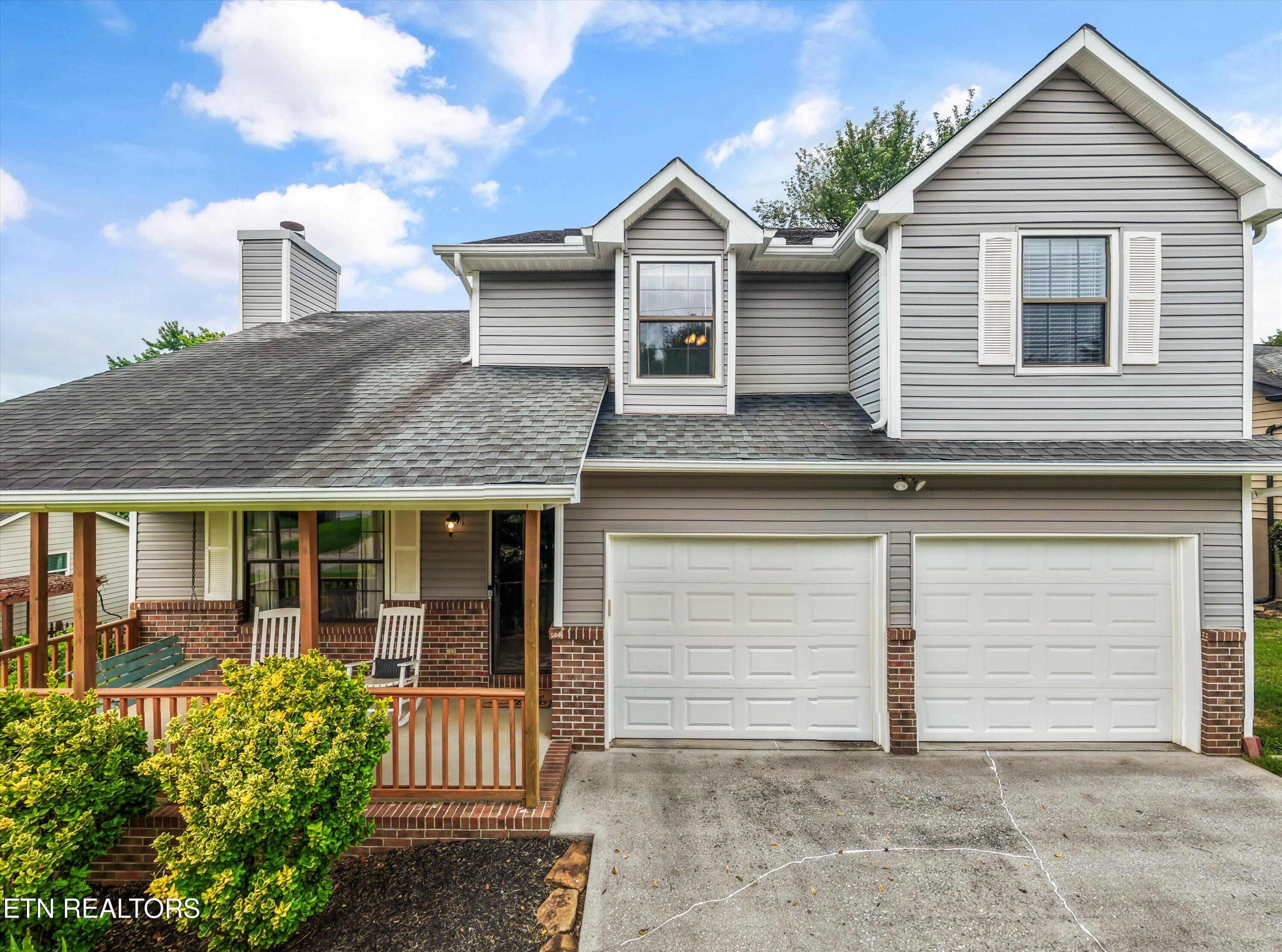 925 Tree Trunk Rd