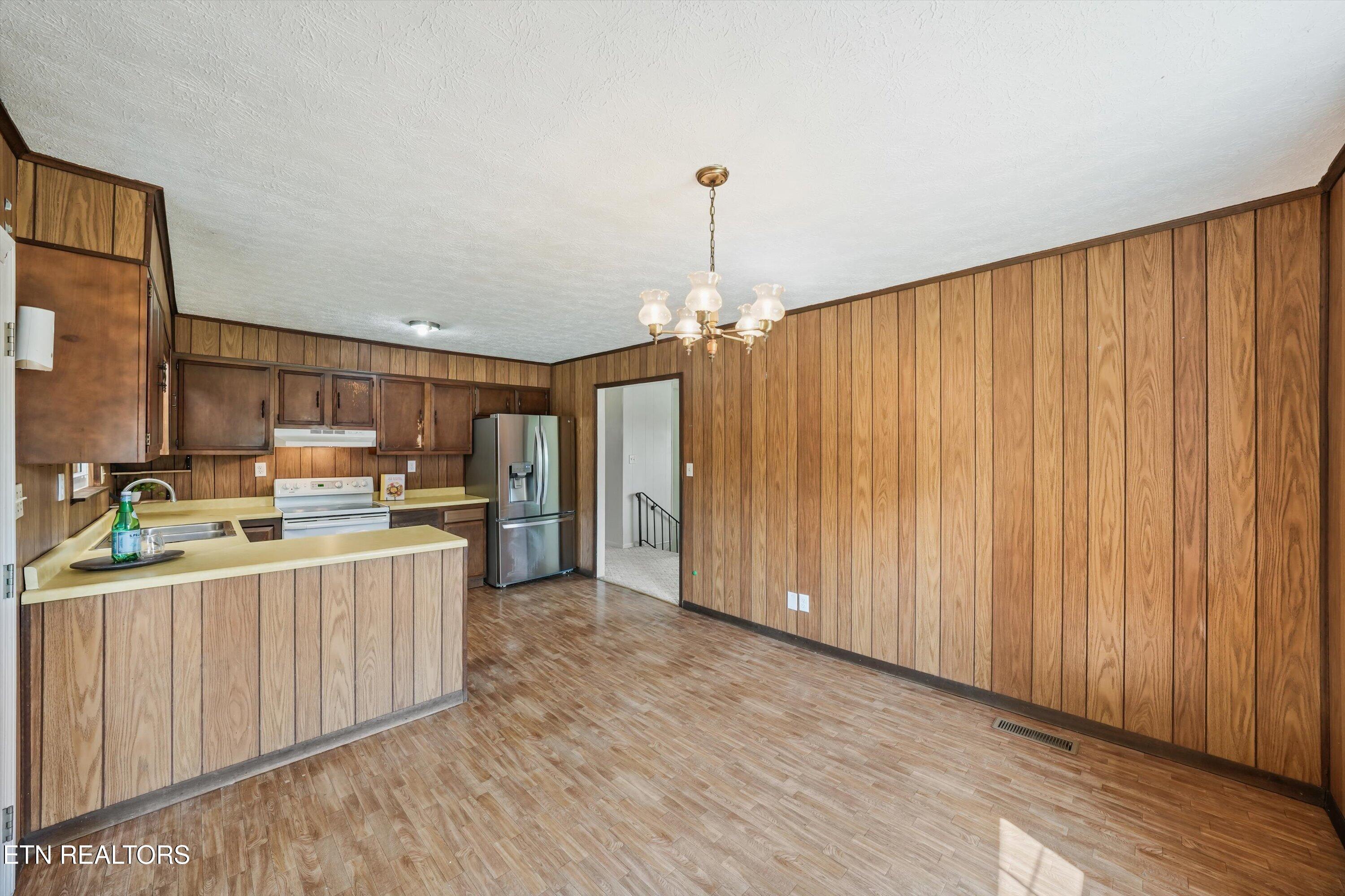 175 Henderson Lane