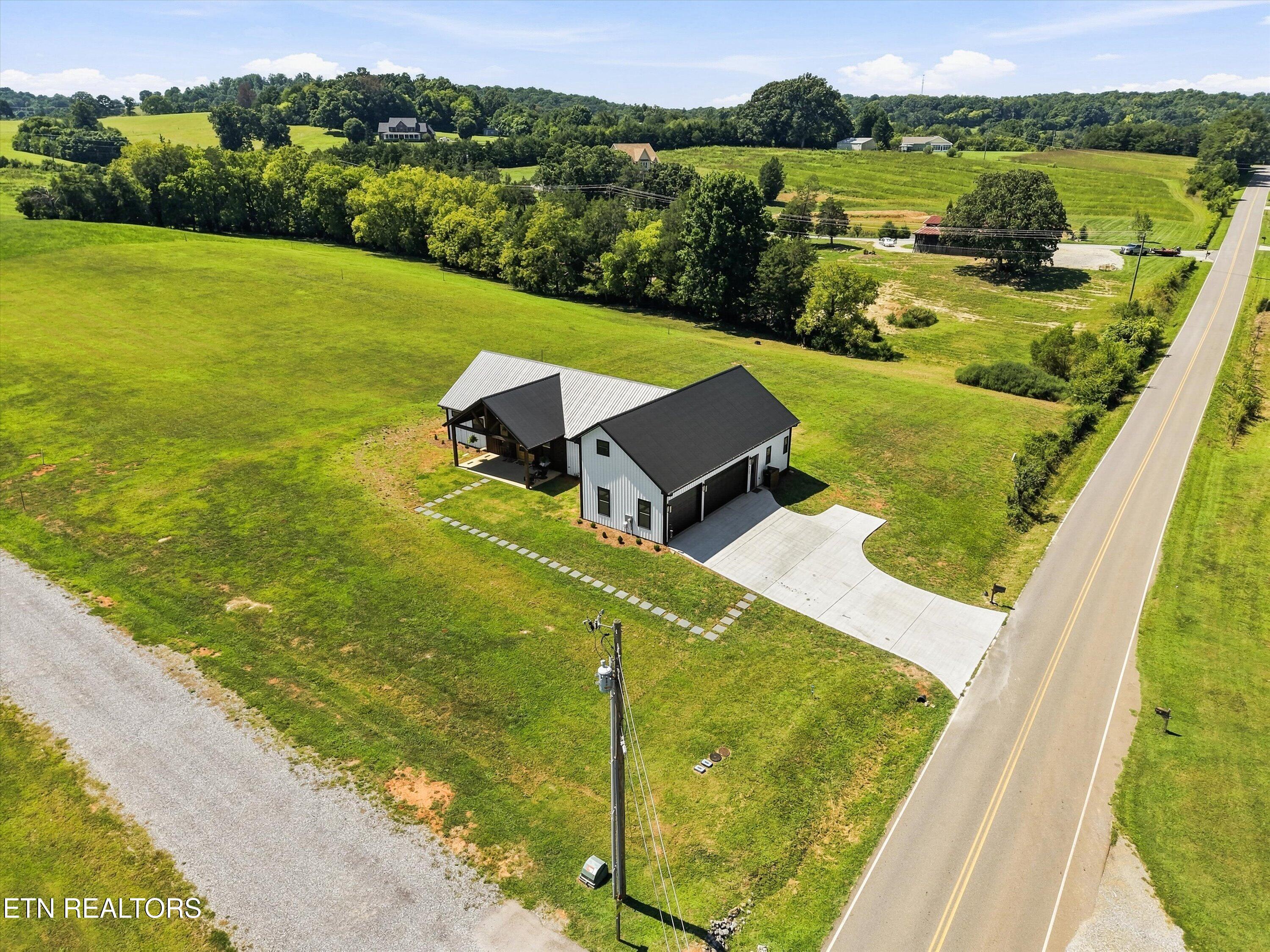 4537 Big Springs Rd
