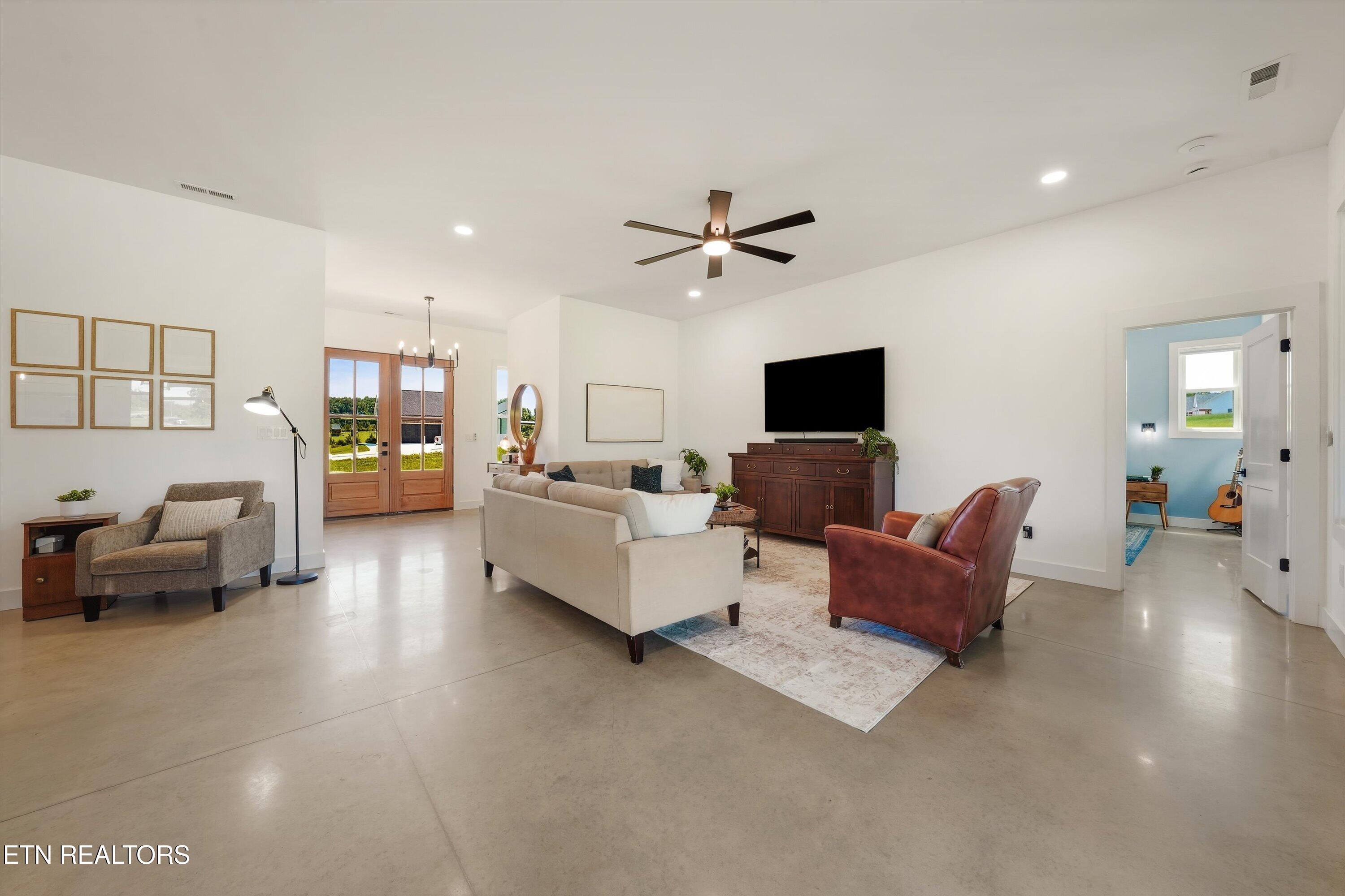 4537 Big Springs Rd