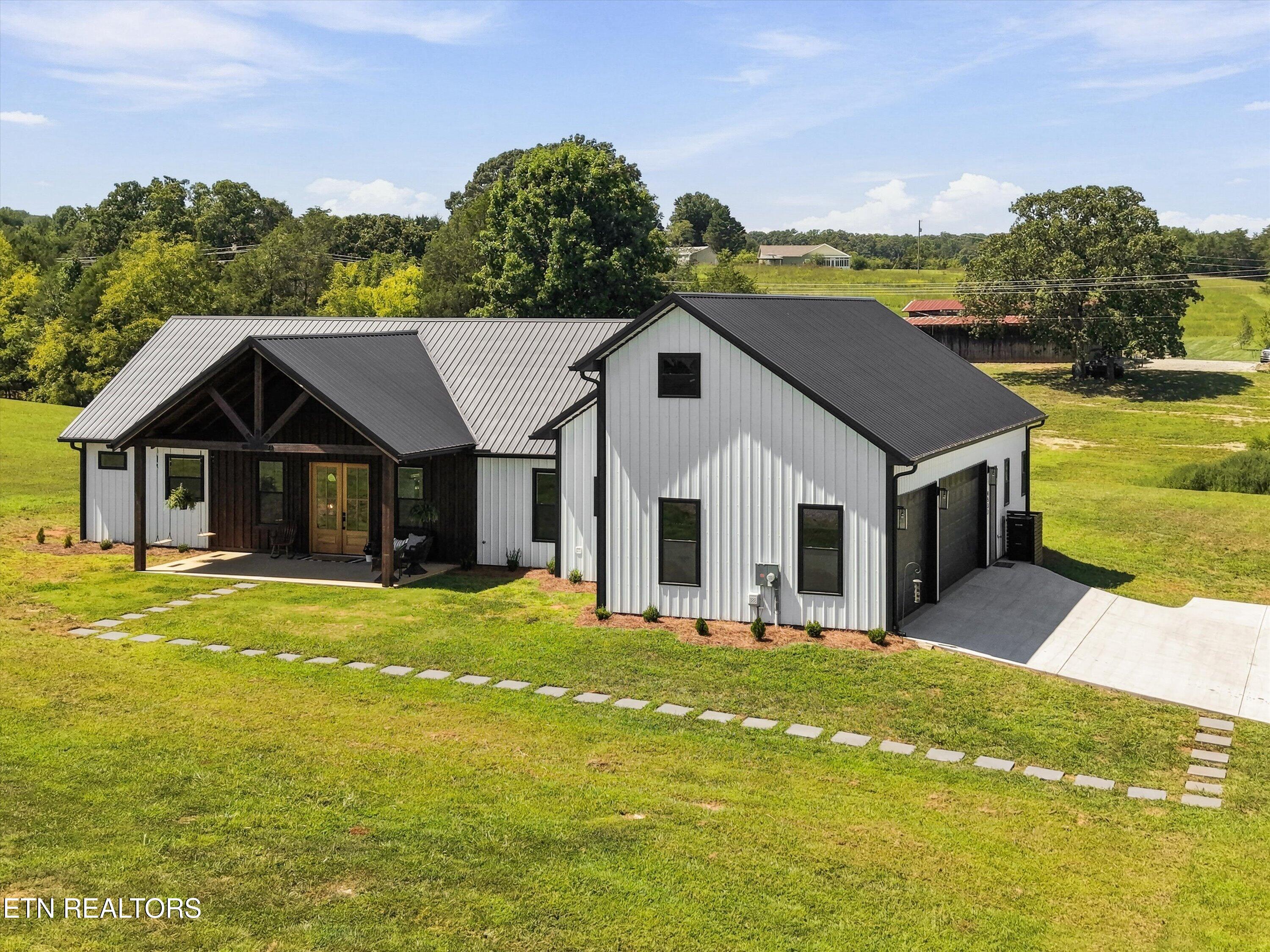 4537 Big Springs Rd