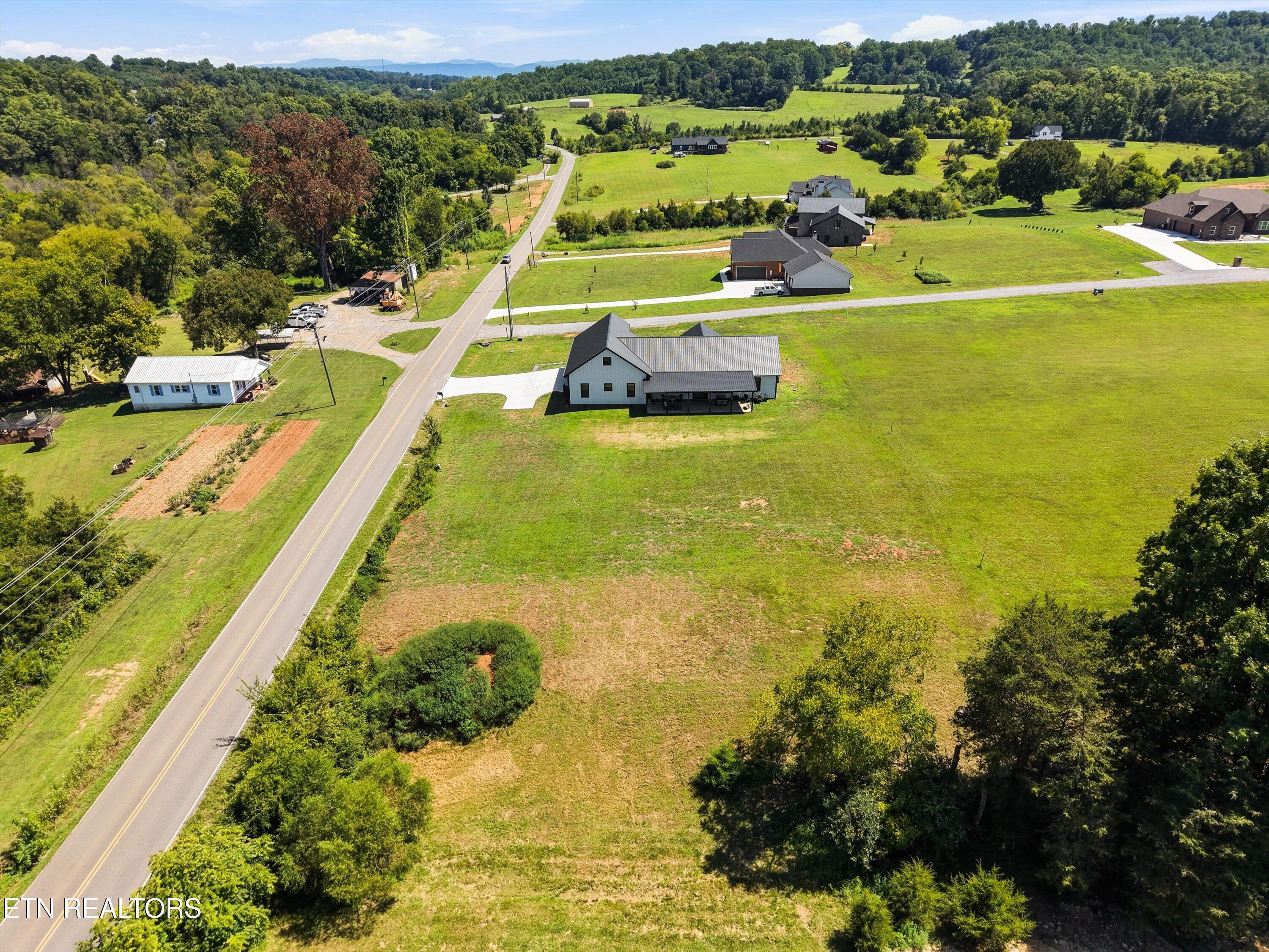 4537 Big Springs Rd