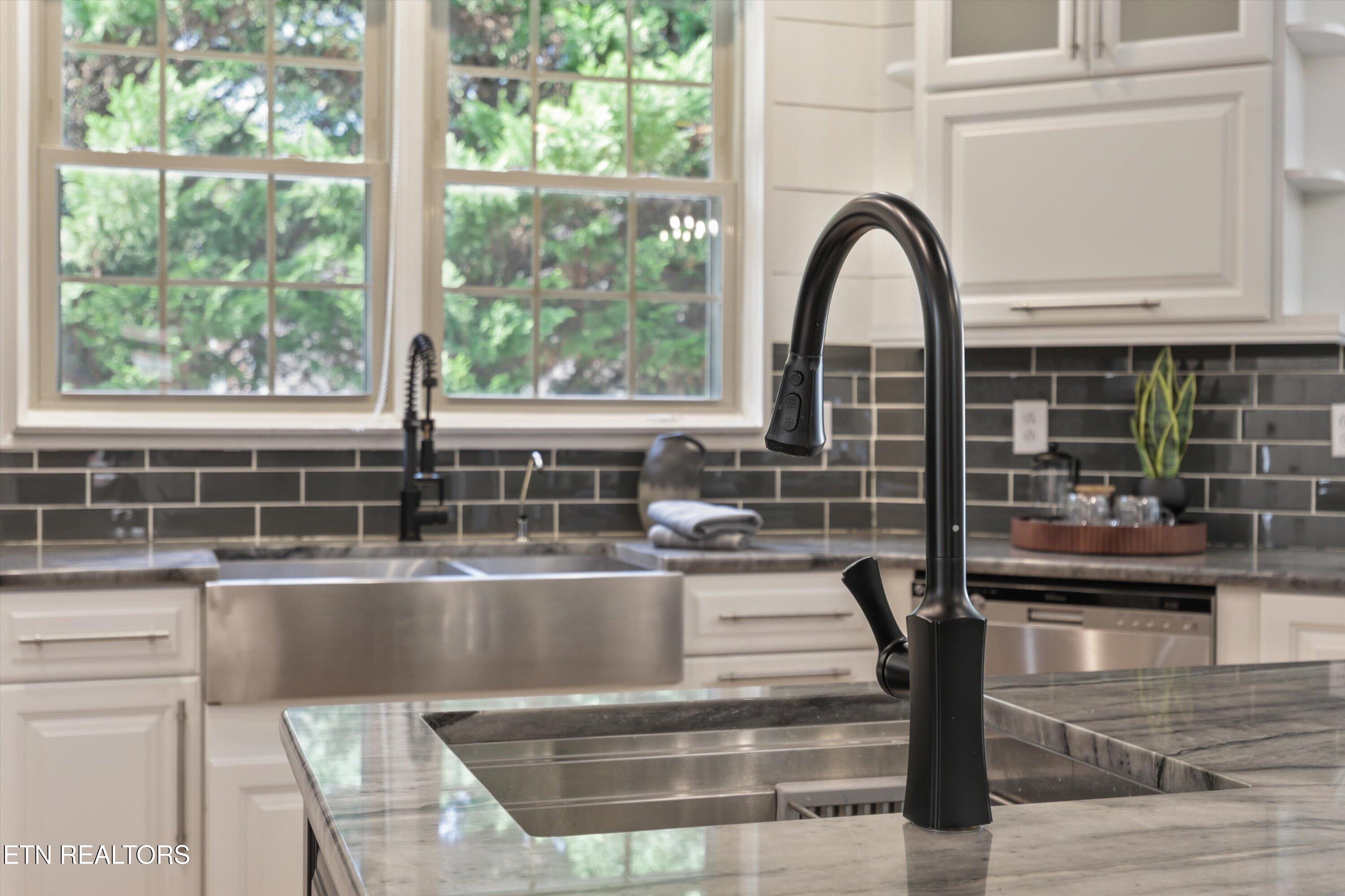 619 Vancurry Lane