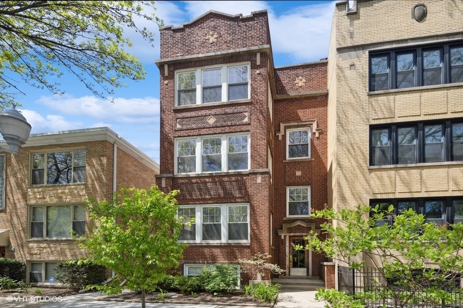 5142 N Leavitt Street Unit: 1