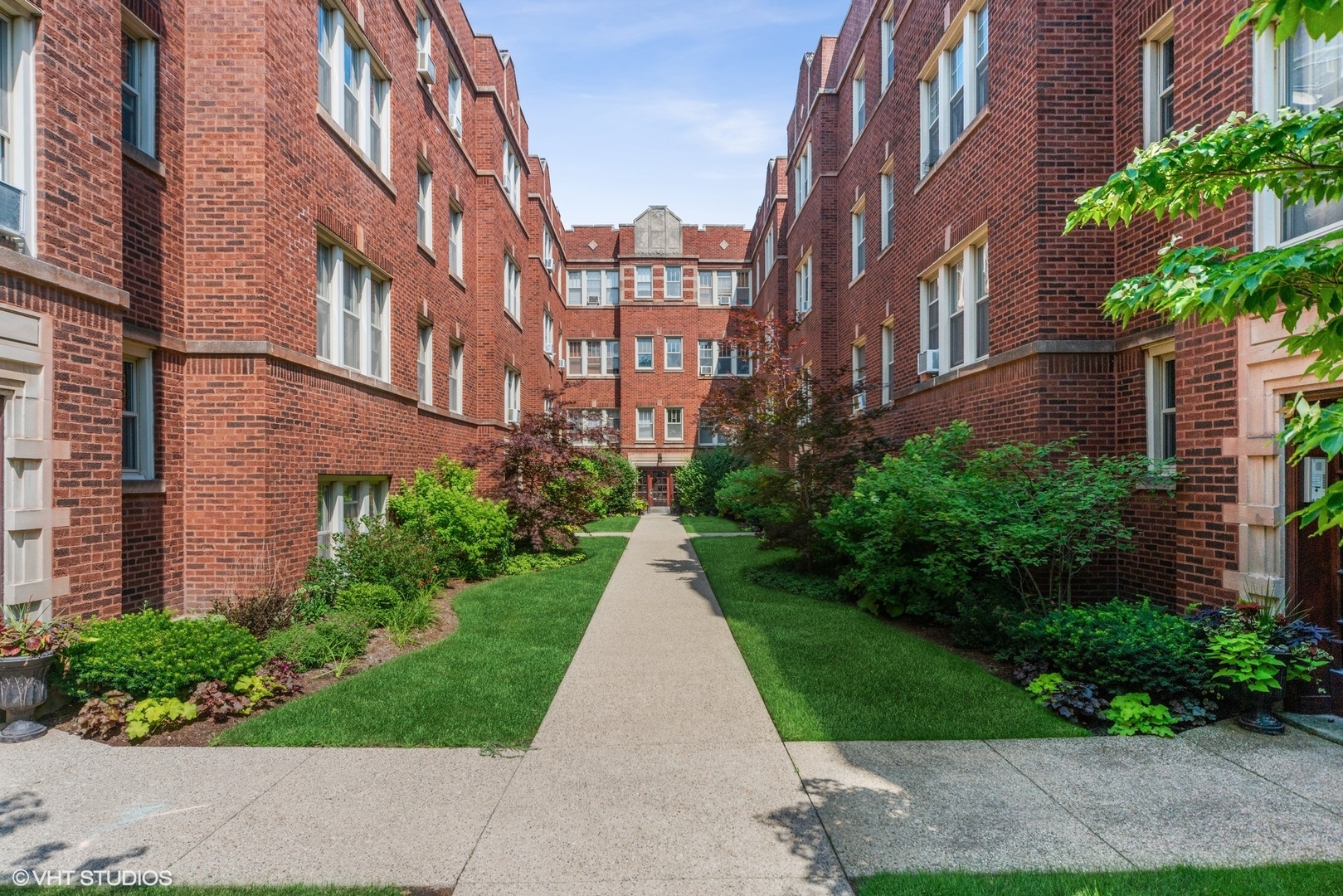 242 S MAPLE Avenue Unit: 1E
