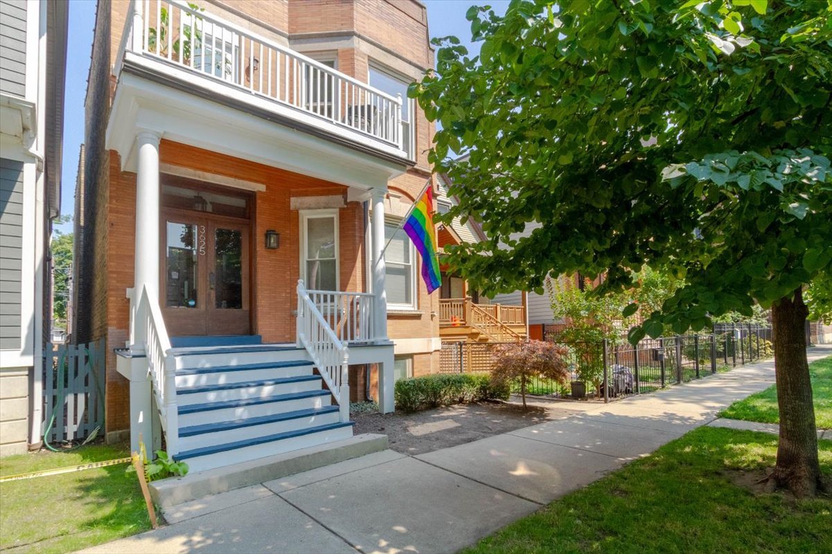 3625 N Hermitage Avenue Unit: 1