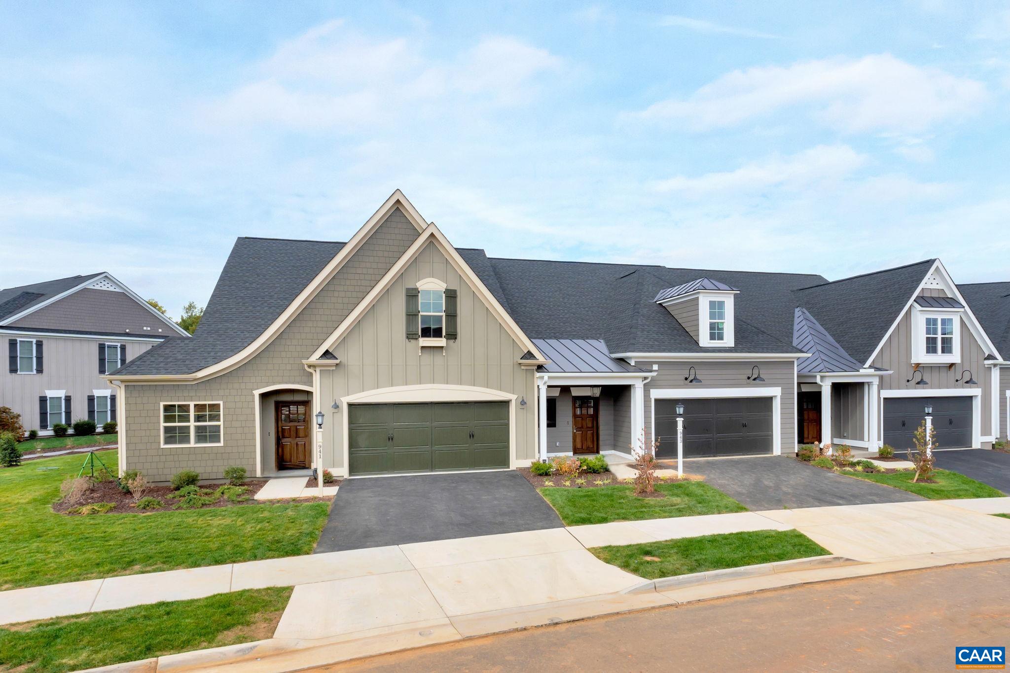 2018 LARKIN AVE
