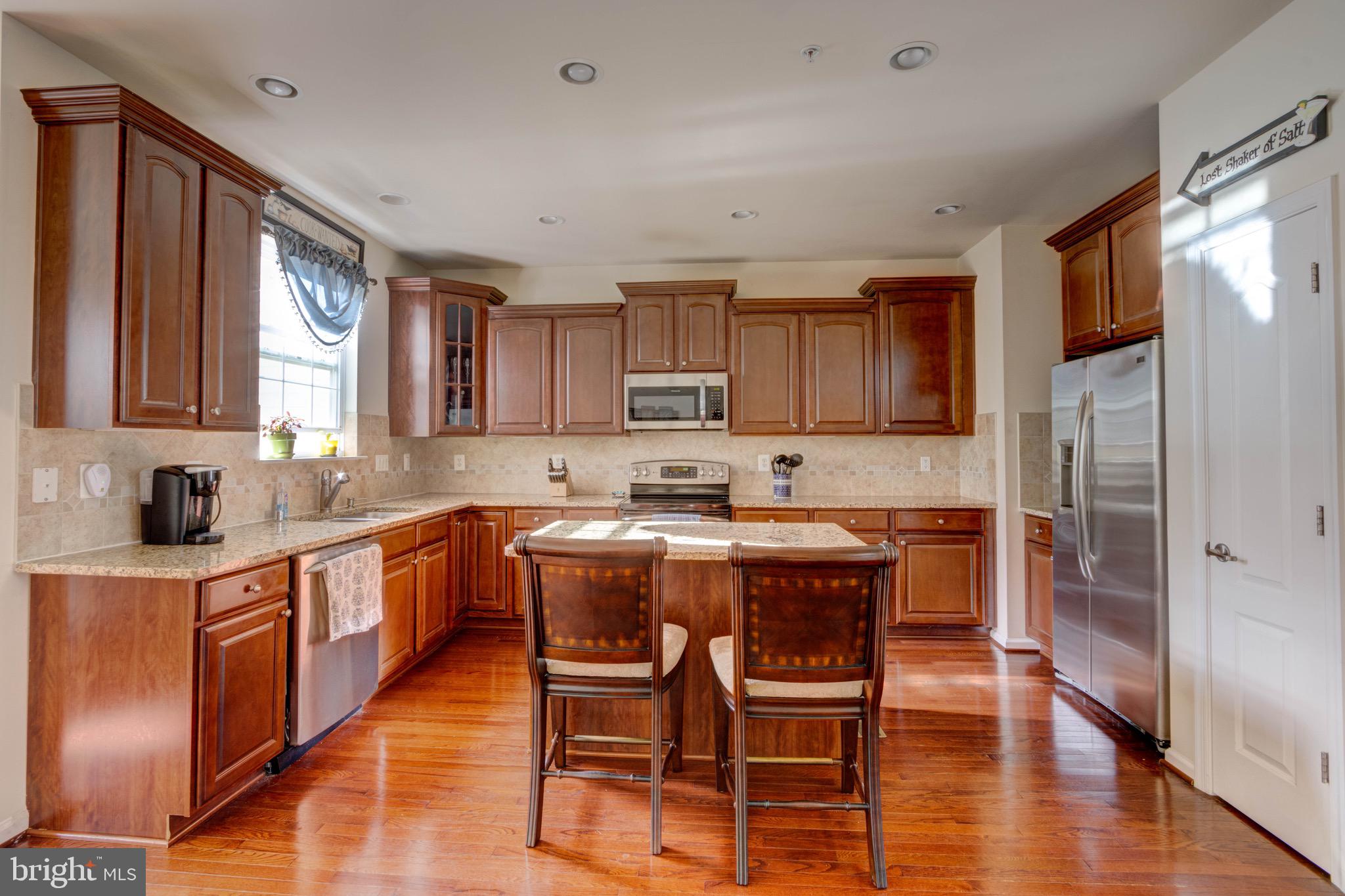 7161 HUMMINGBIRD DRIVE