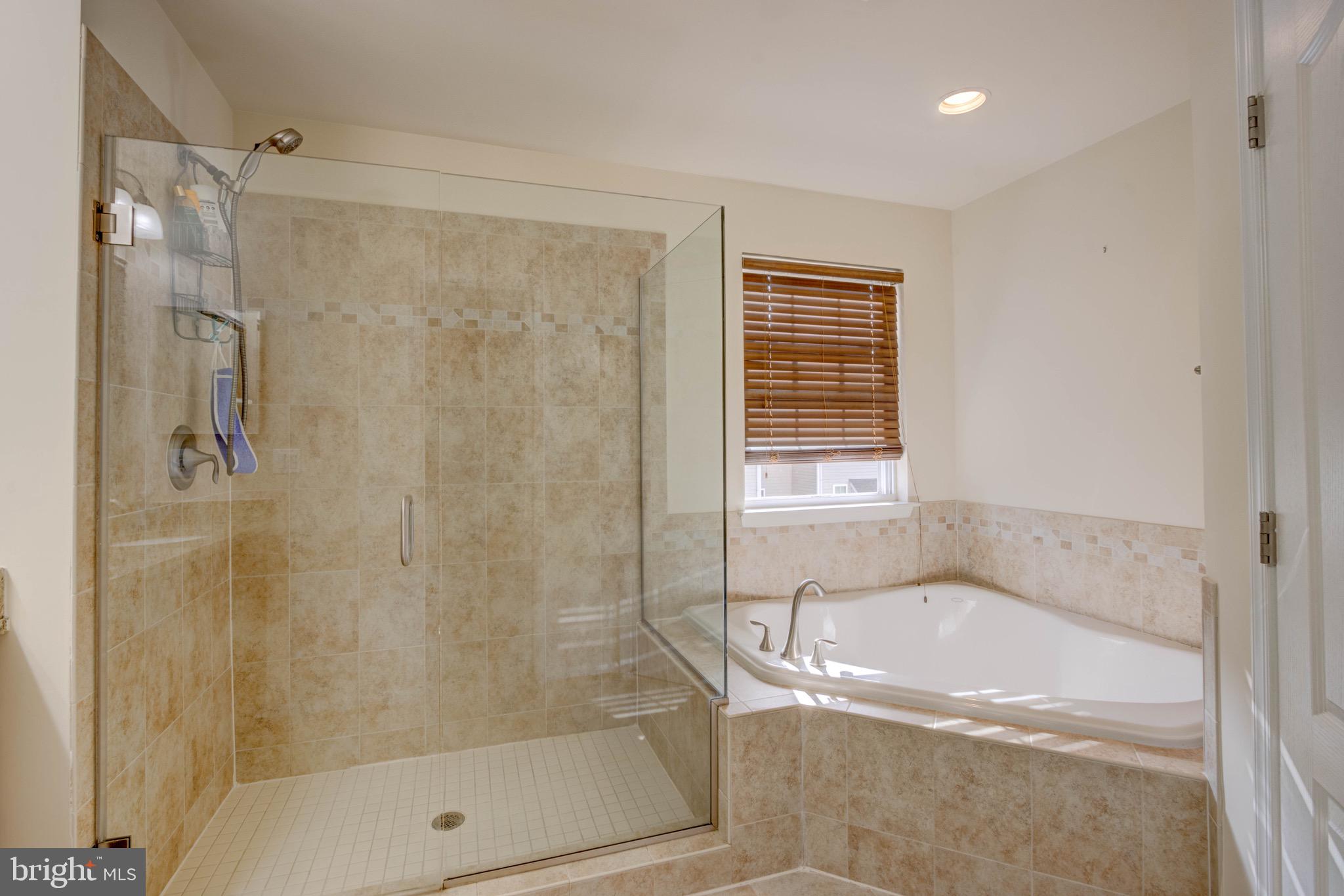 7161 HUMMINGBIRD DRIVE