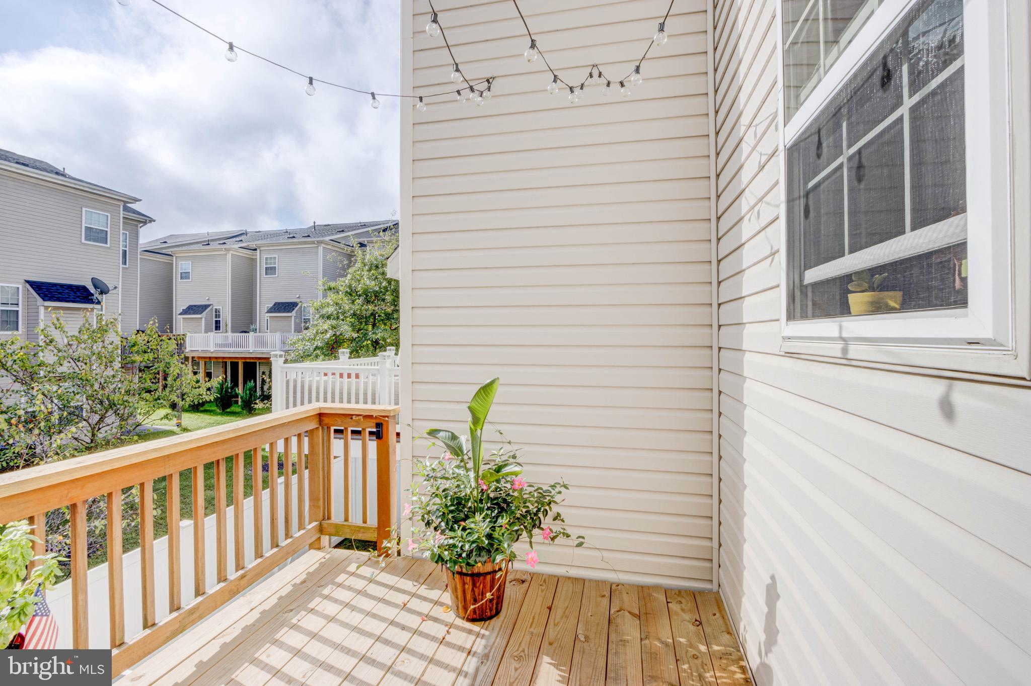 7161 HUMMINGBIRD DRIVE