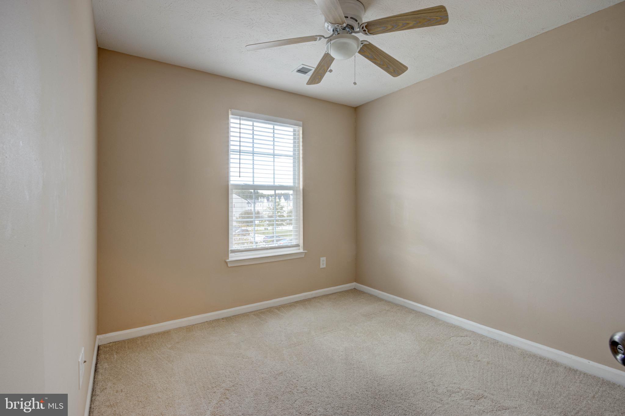 7171 HUMMINGBIRD DRIVE