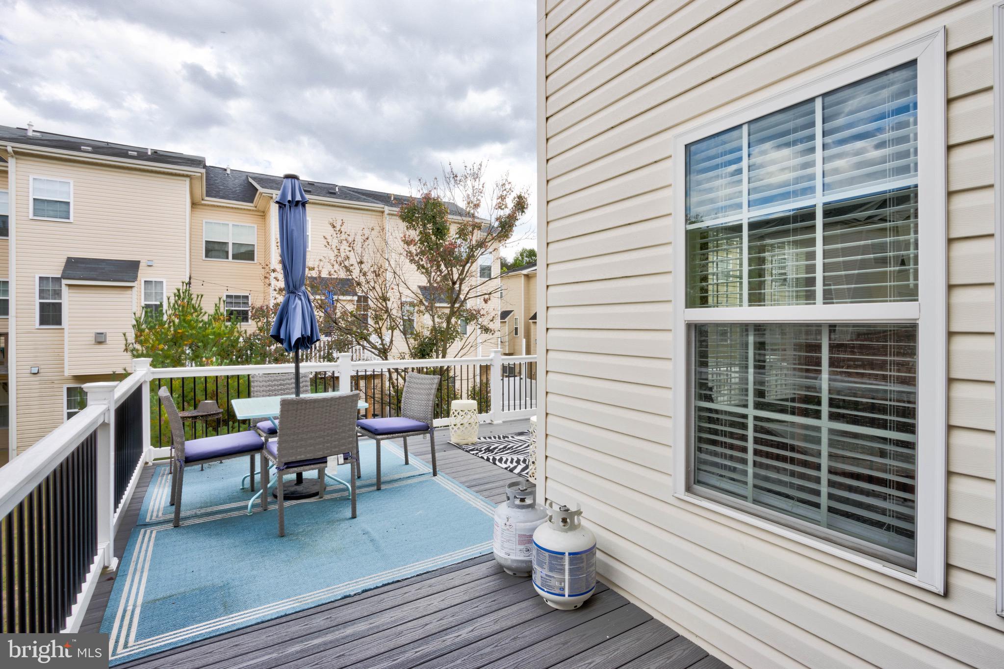 7171 HUMMINGBIRD DRIVE