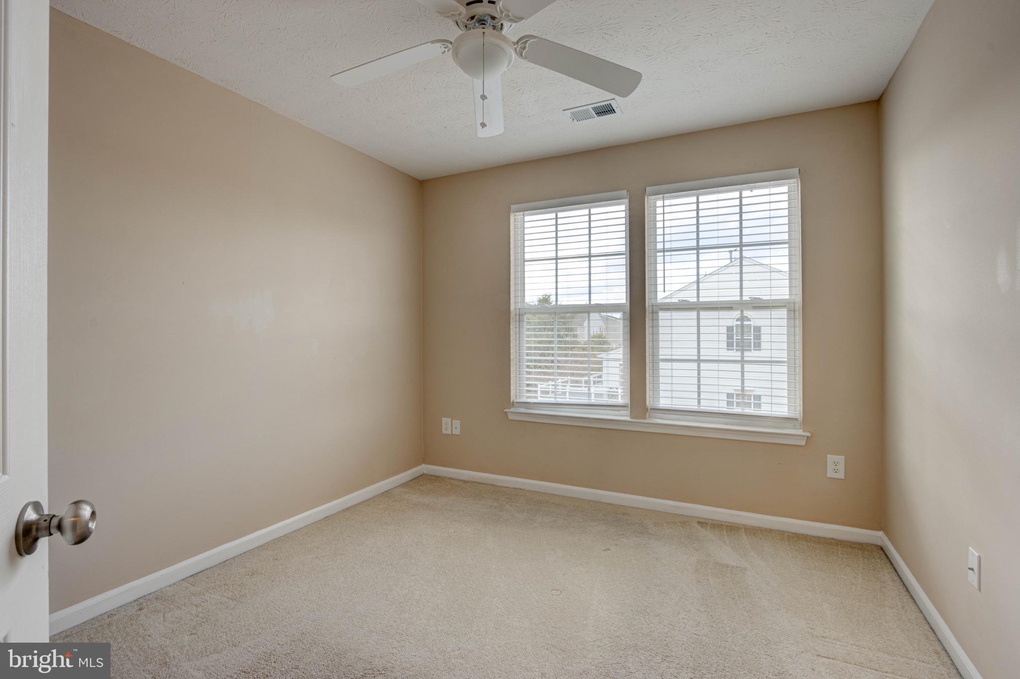 7171 HUMMINGBIRD DRIVE