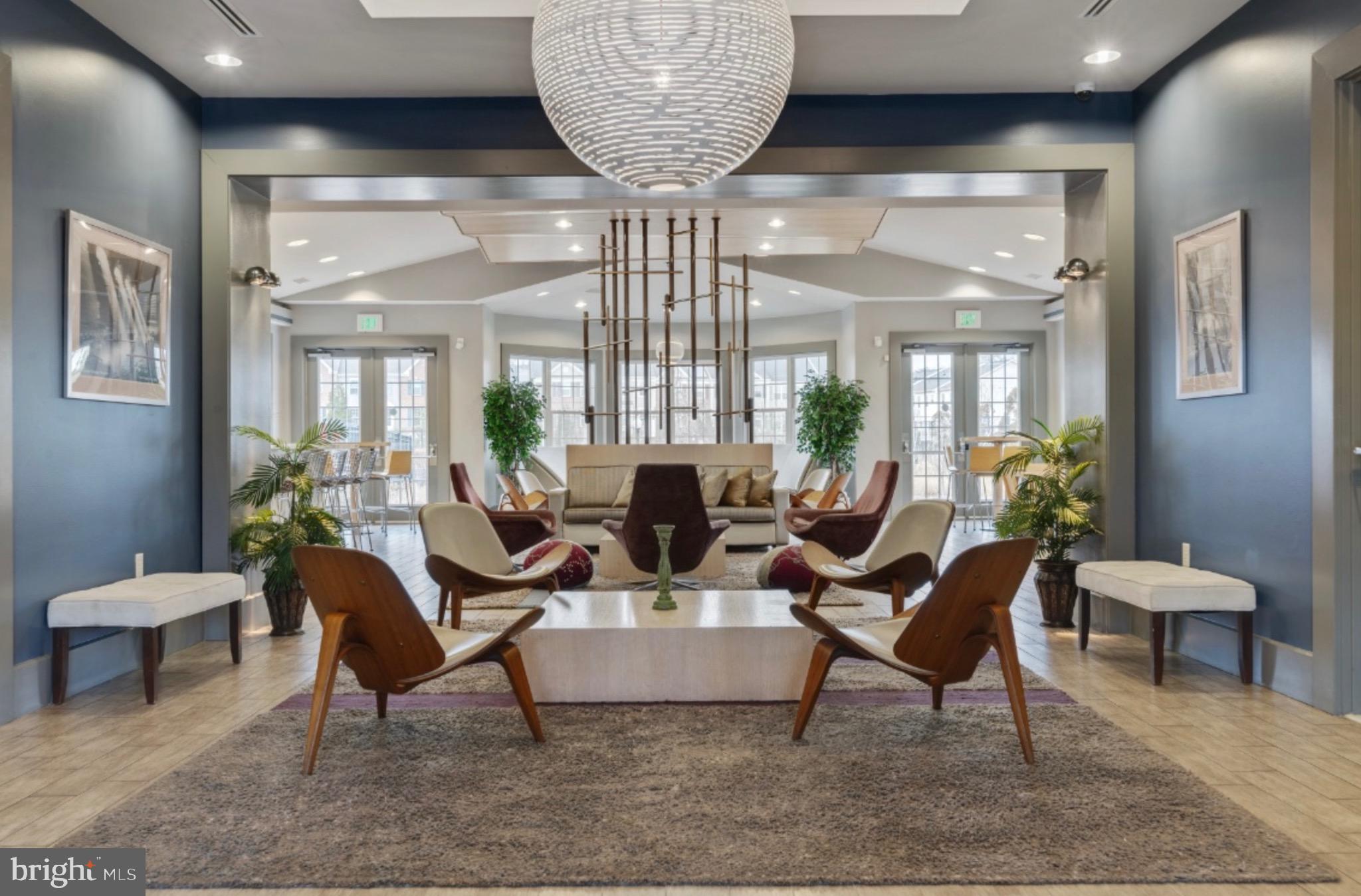 7171 HUMMINGBIRD DRIVE