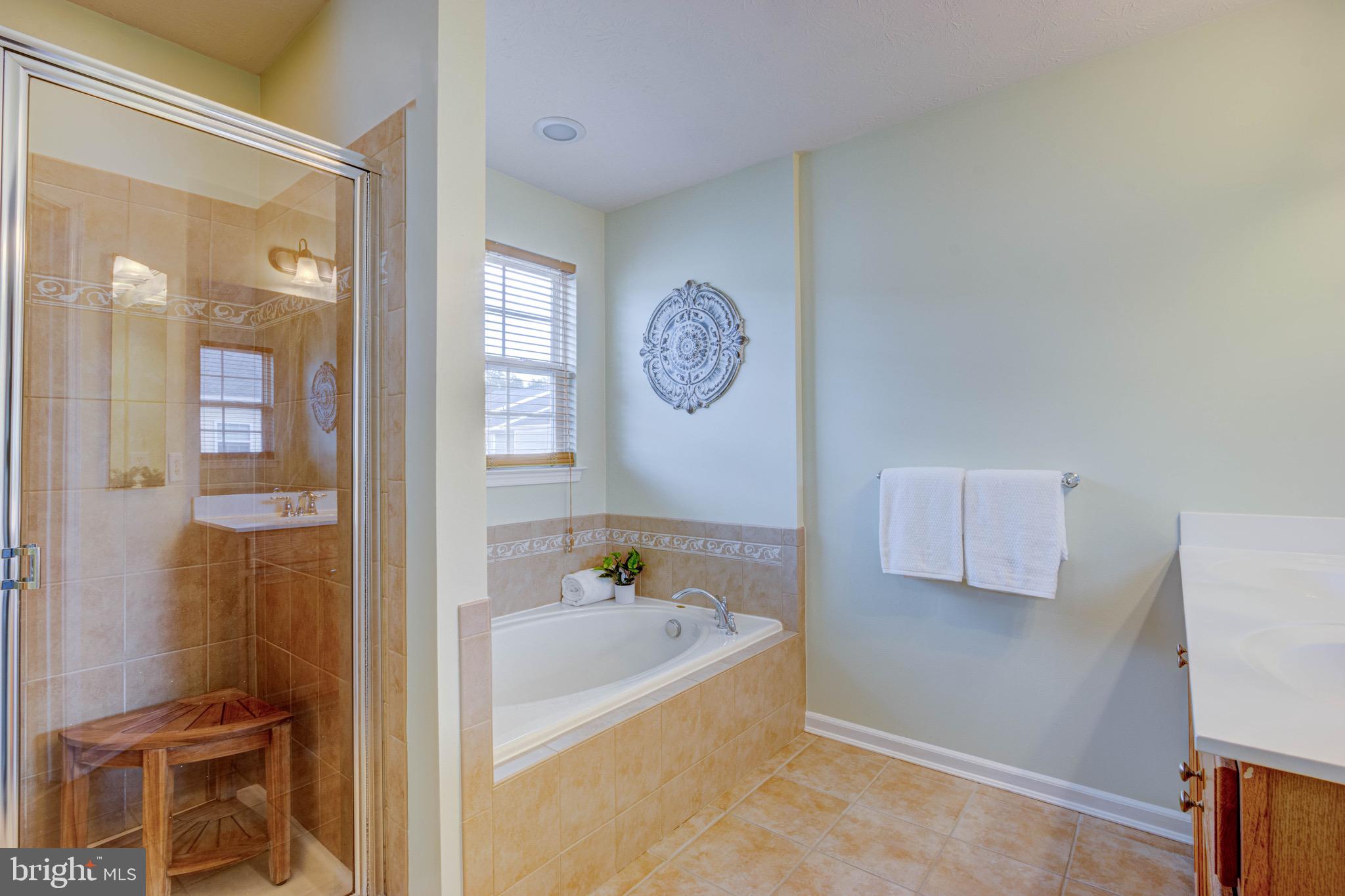 7171 HUMMINGBIRD DRIVE