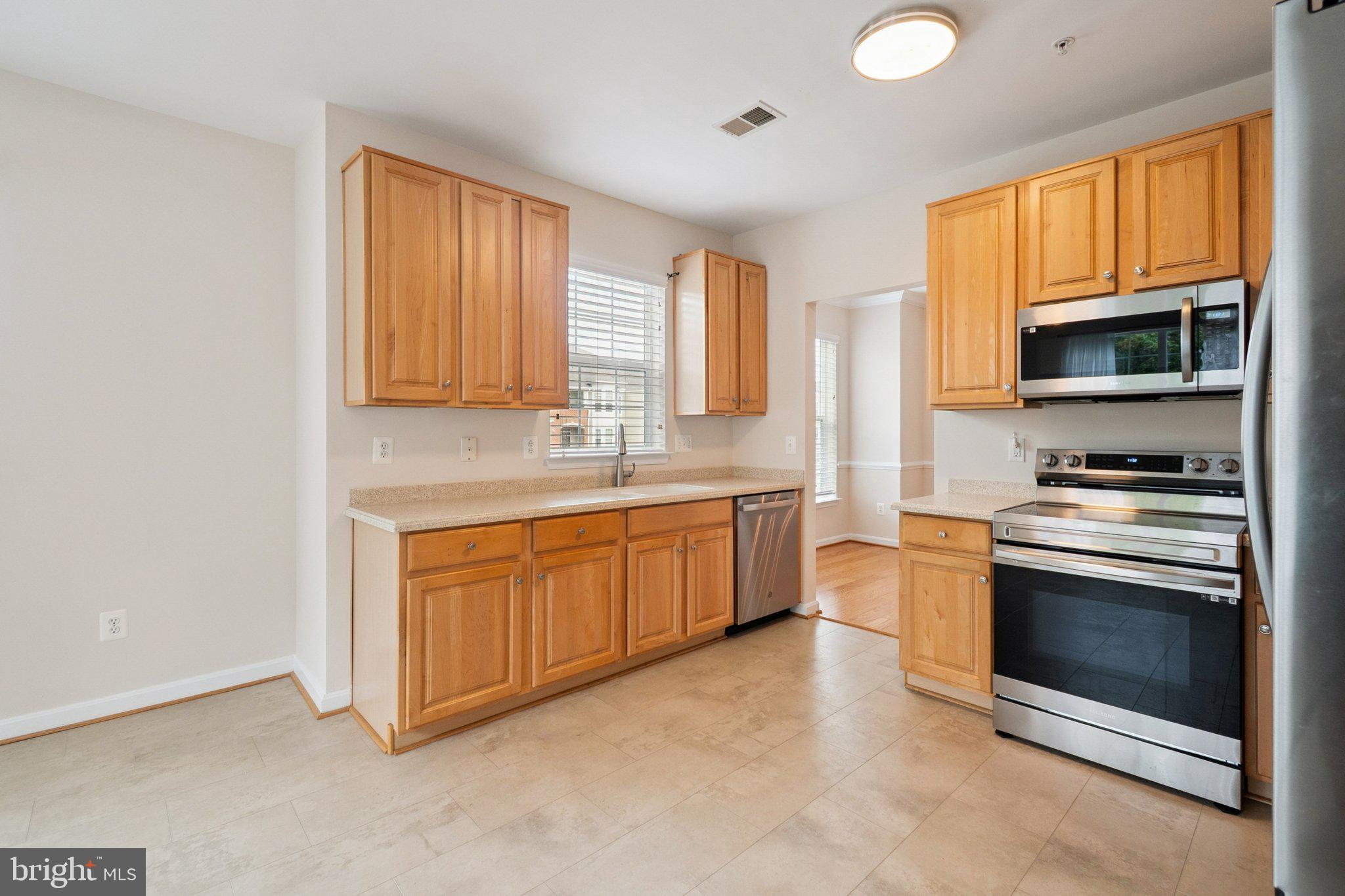8608 WANDERING FOX TRAIL 303