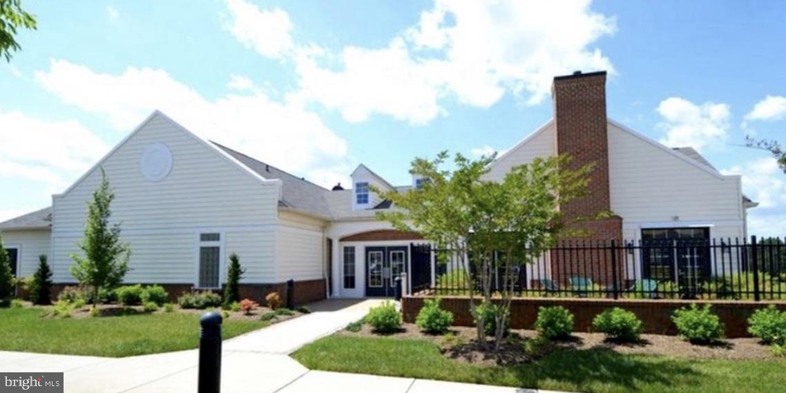 8608 WANDERING FOX TRAIL 303