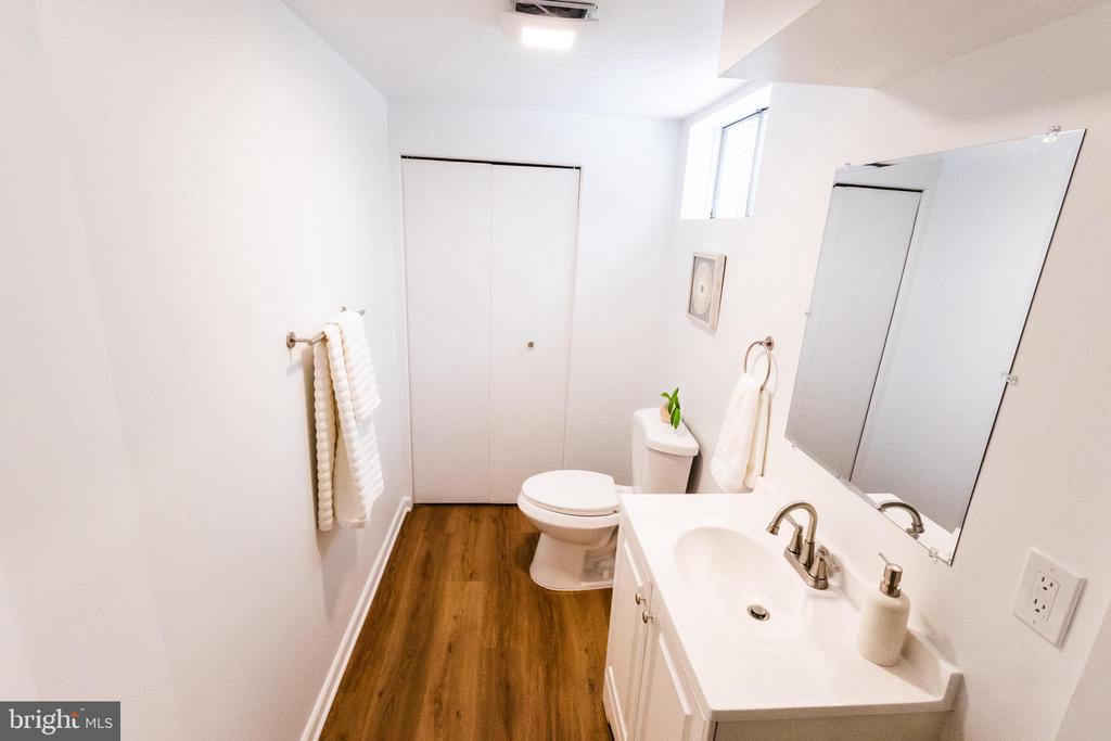 545 CRESTPARK DRIVE