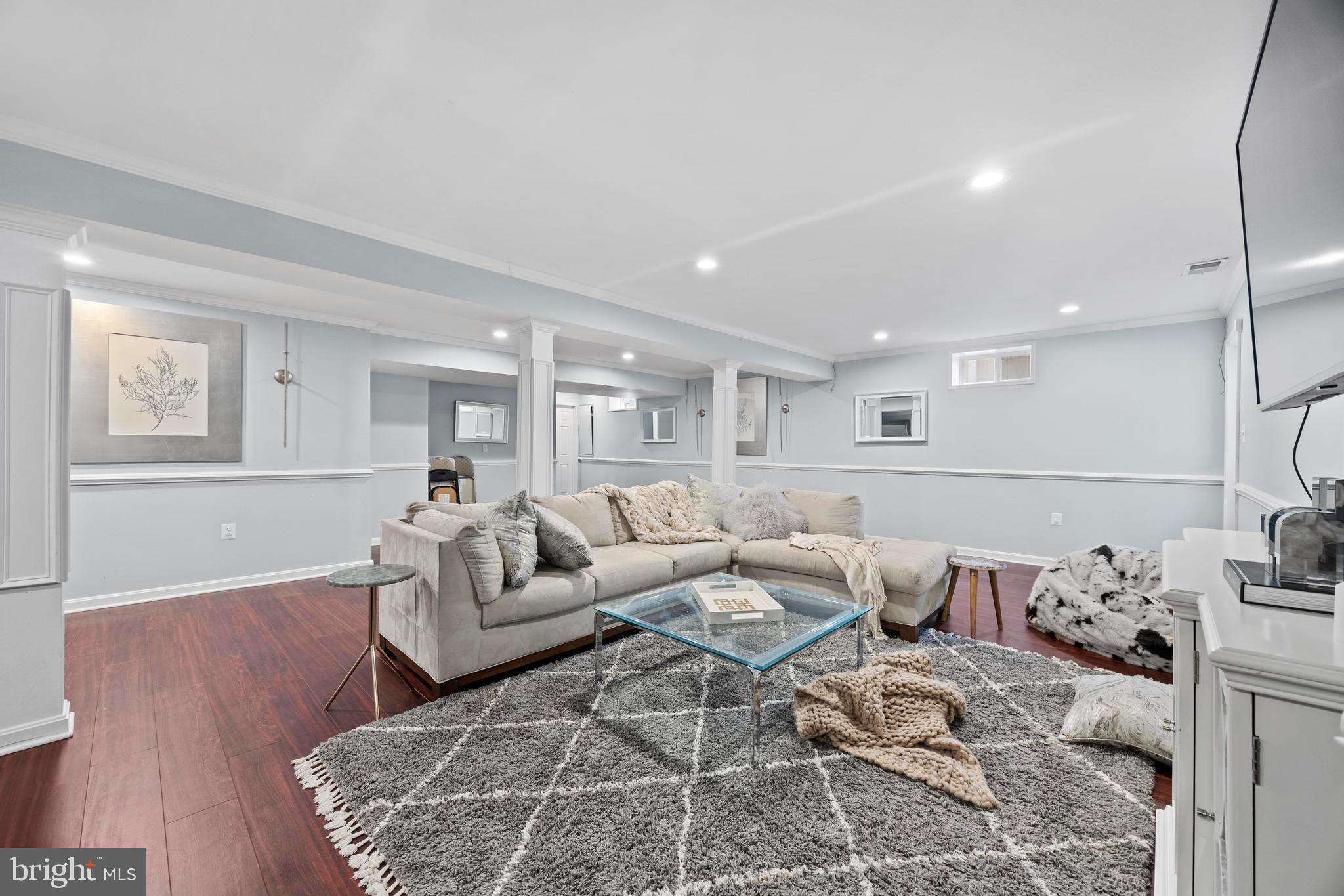 7212 STALLINGS DRIVE