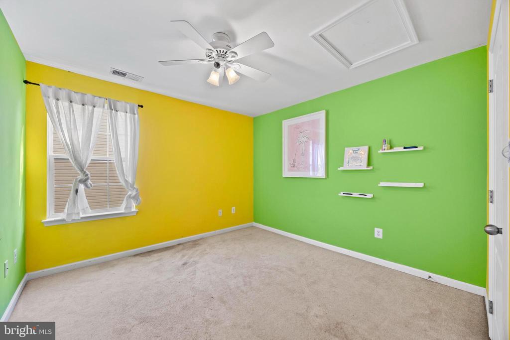 7212 STALLINGS DRIVE