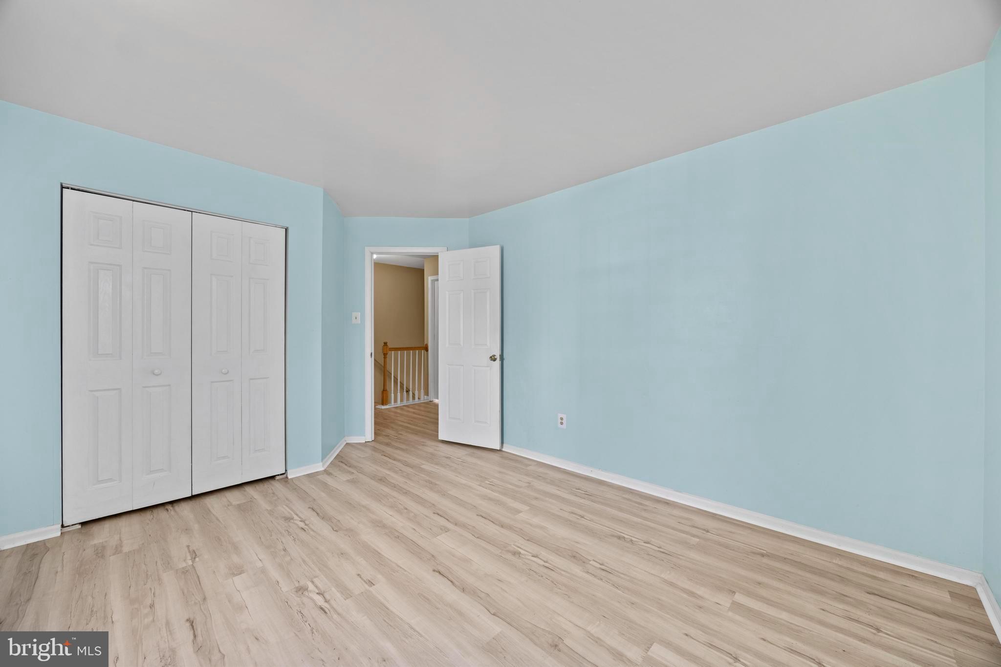 9046 TARPLEYS CIRCLE