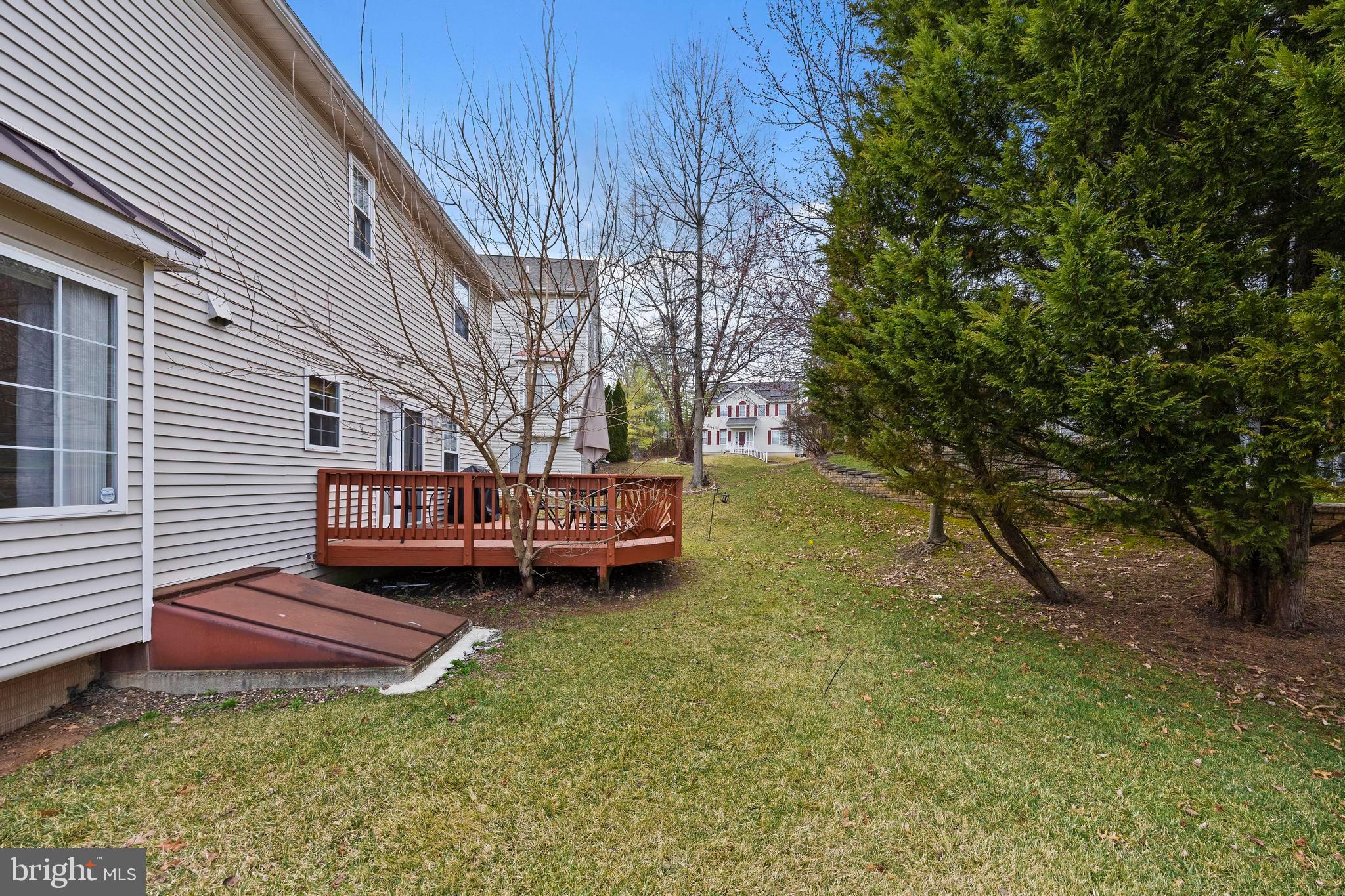 9046 TARPLEYS CIRCLE