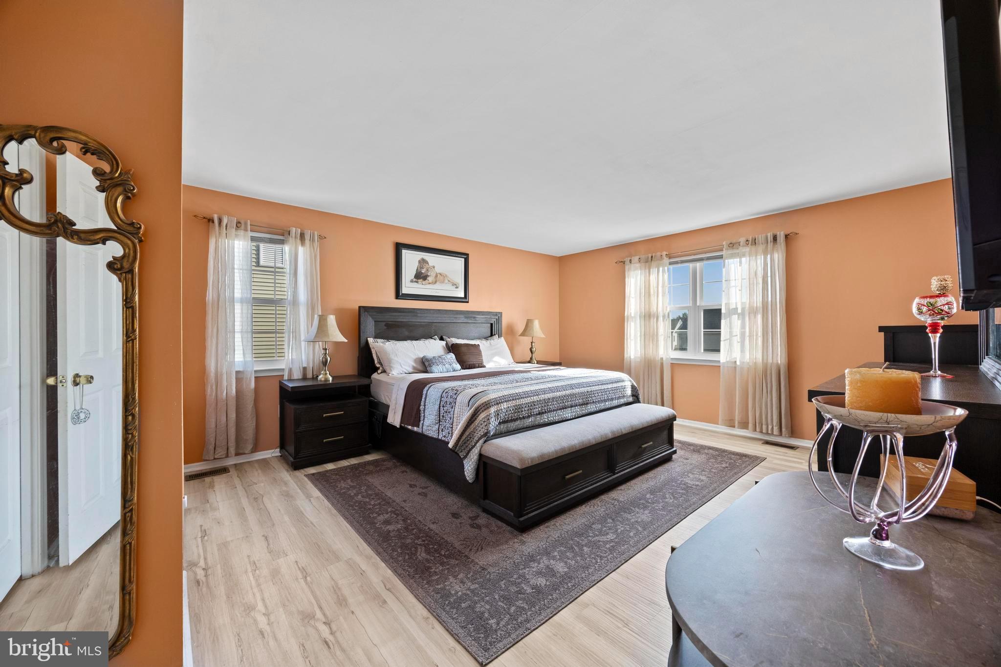 9046 TARPLEYS CIRCLE