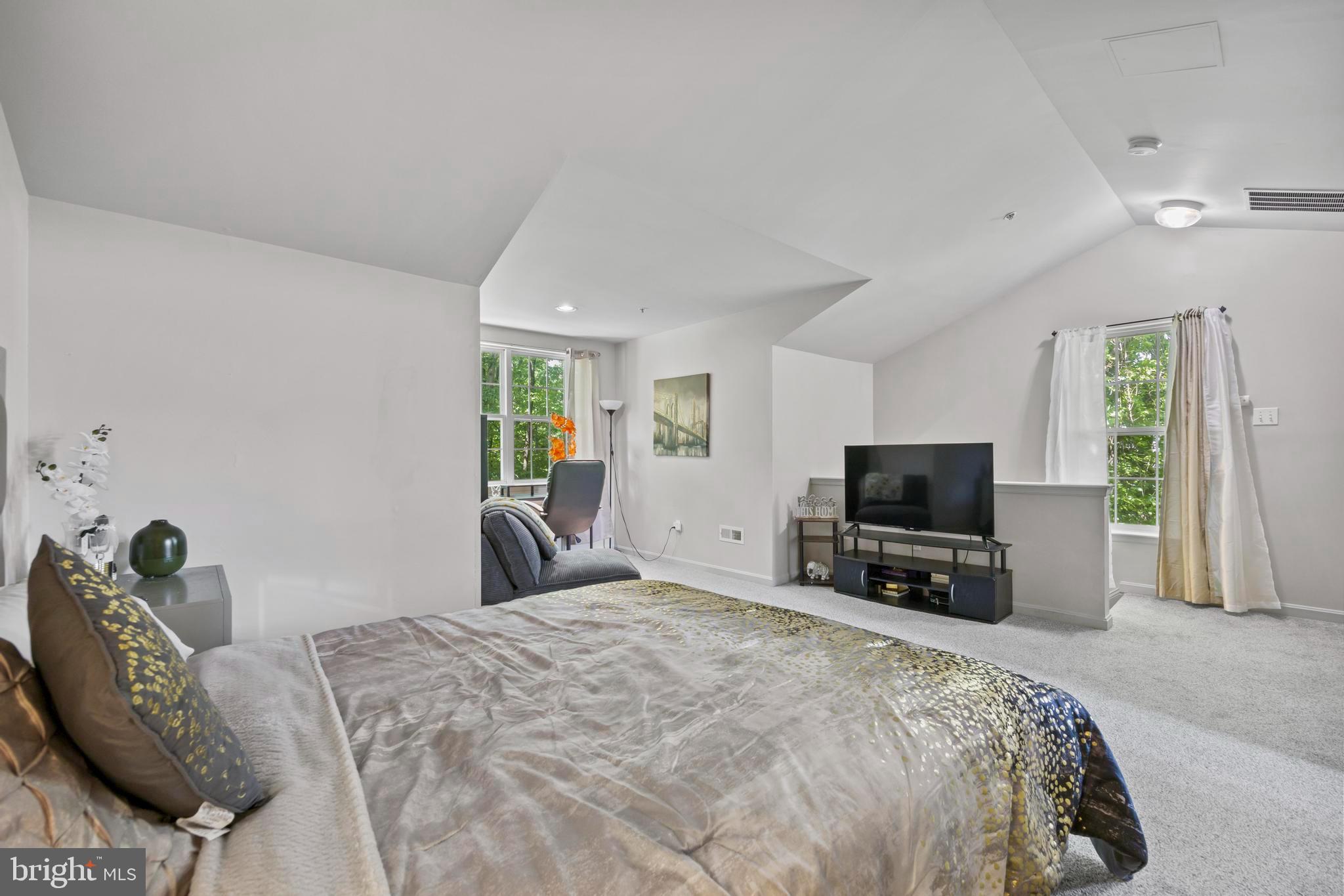 9847 BON HAVEN LANE