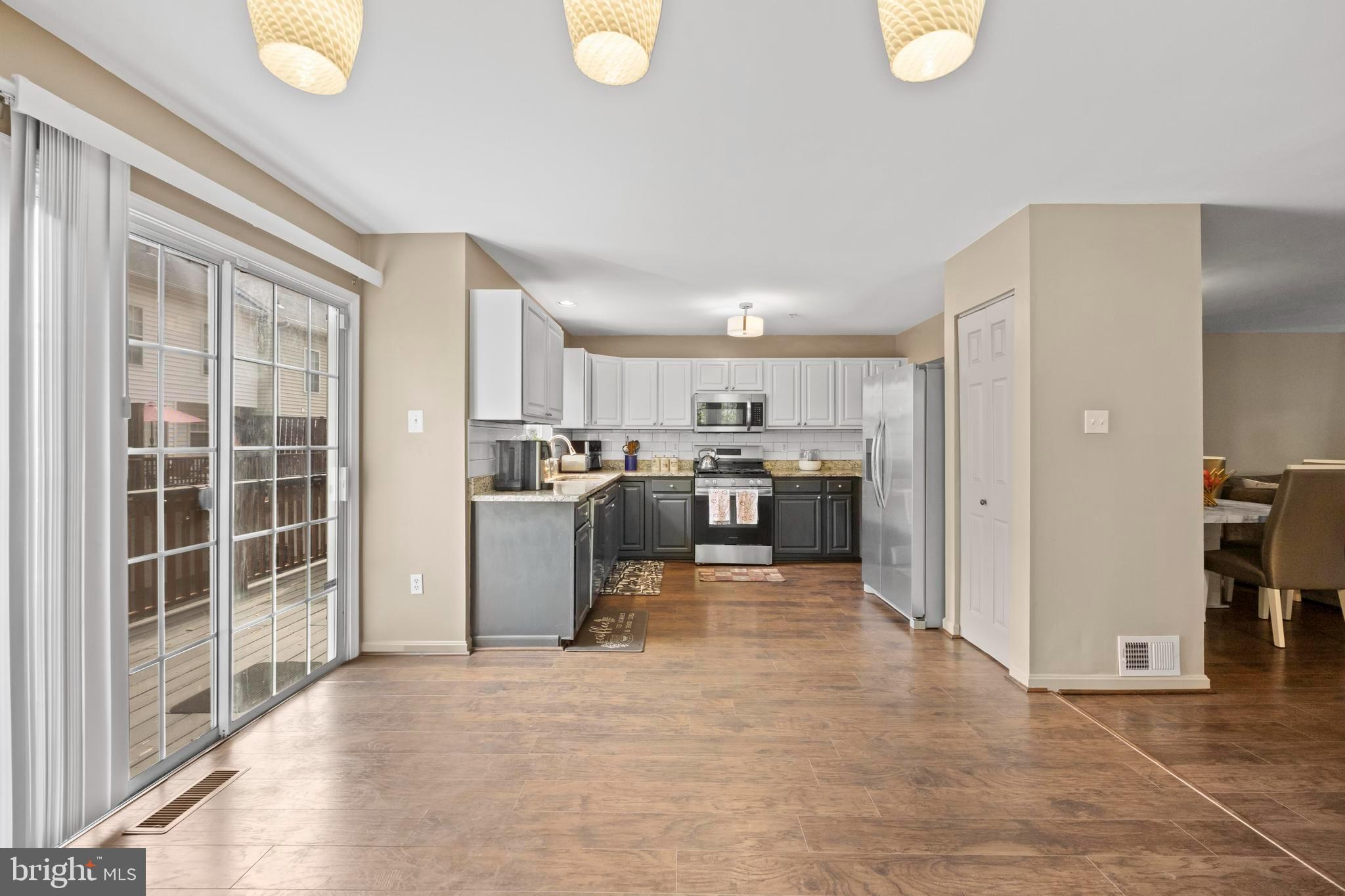 9847 BON HAVEN LANE