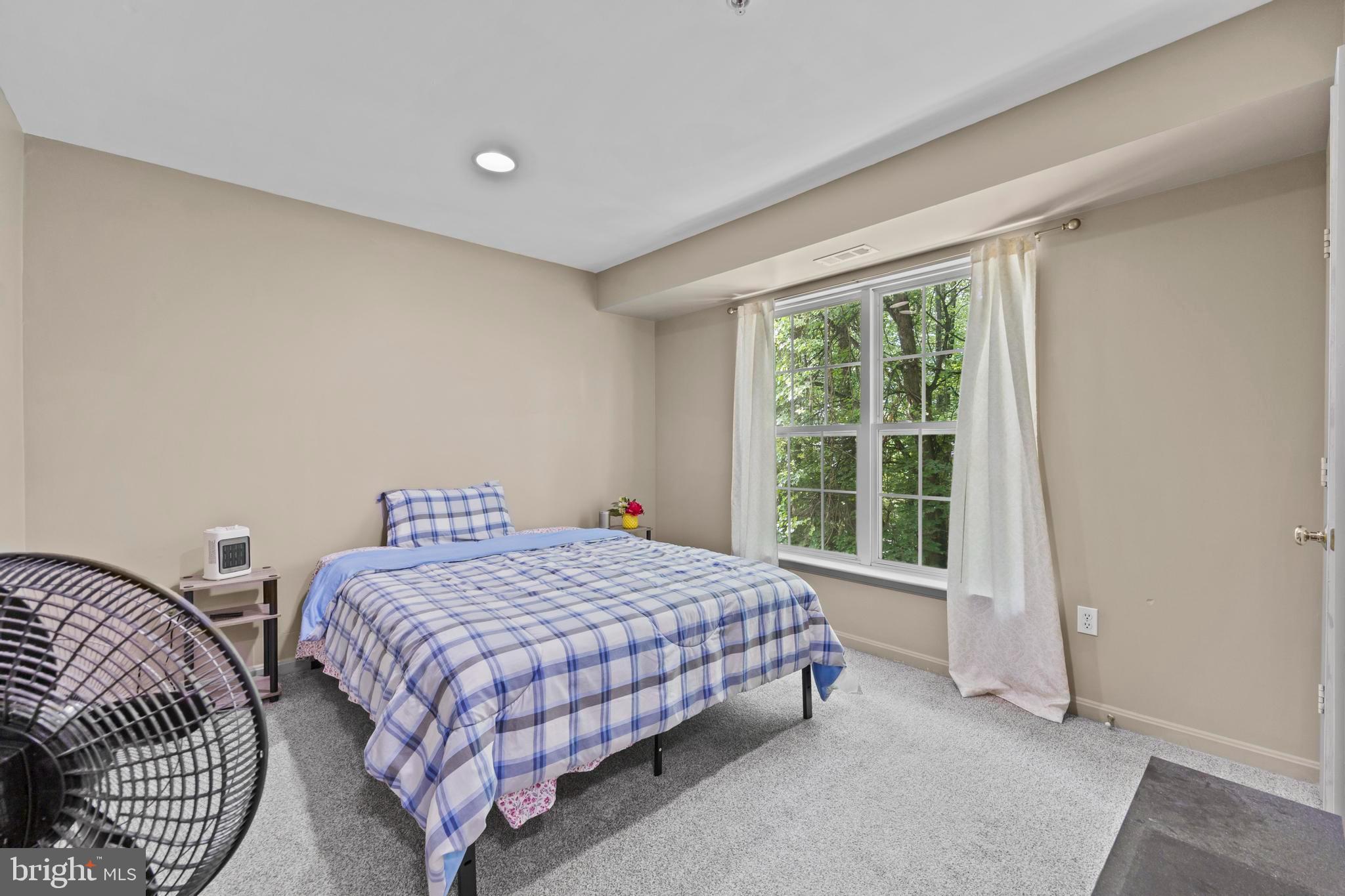 9847 BON HAVEN LANE