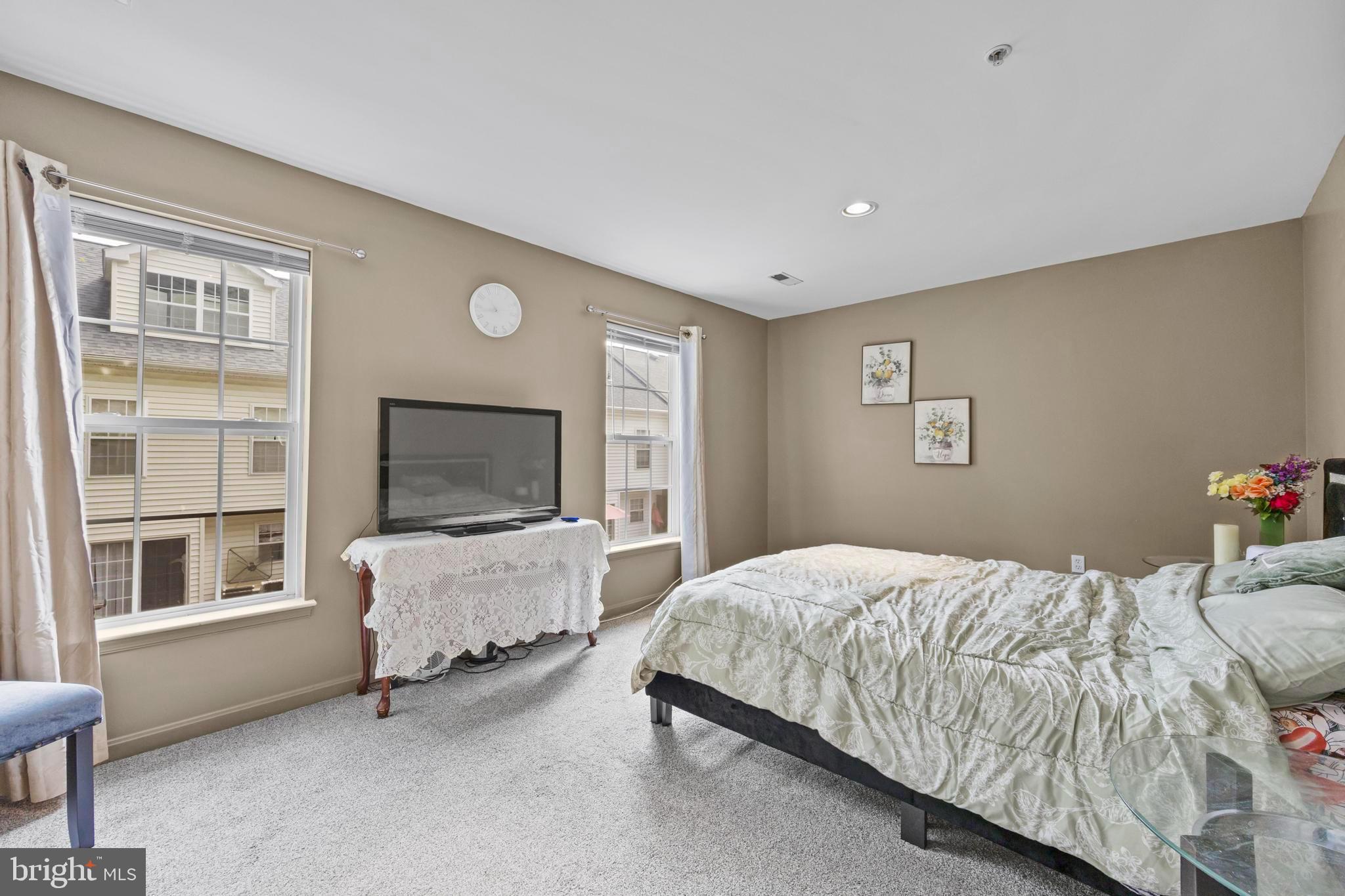 9847 BON HAVEN LANE