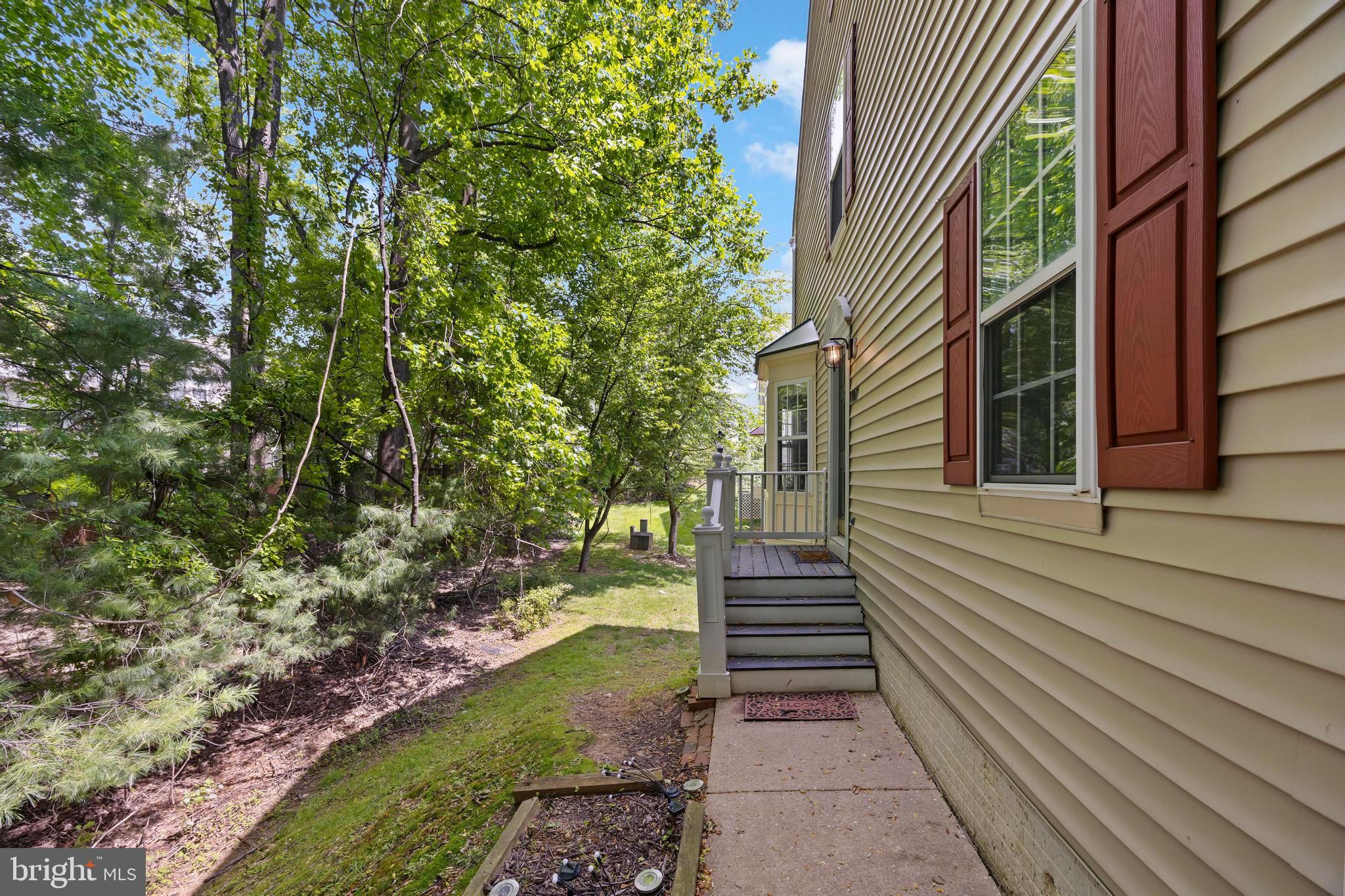 9847 BON HAVEN LANE