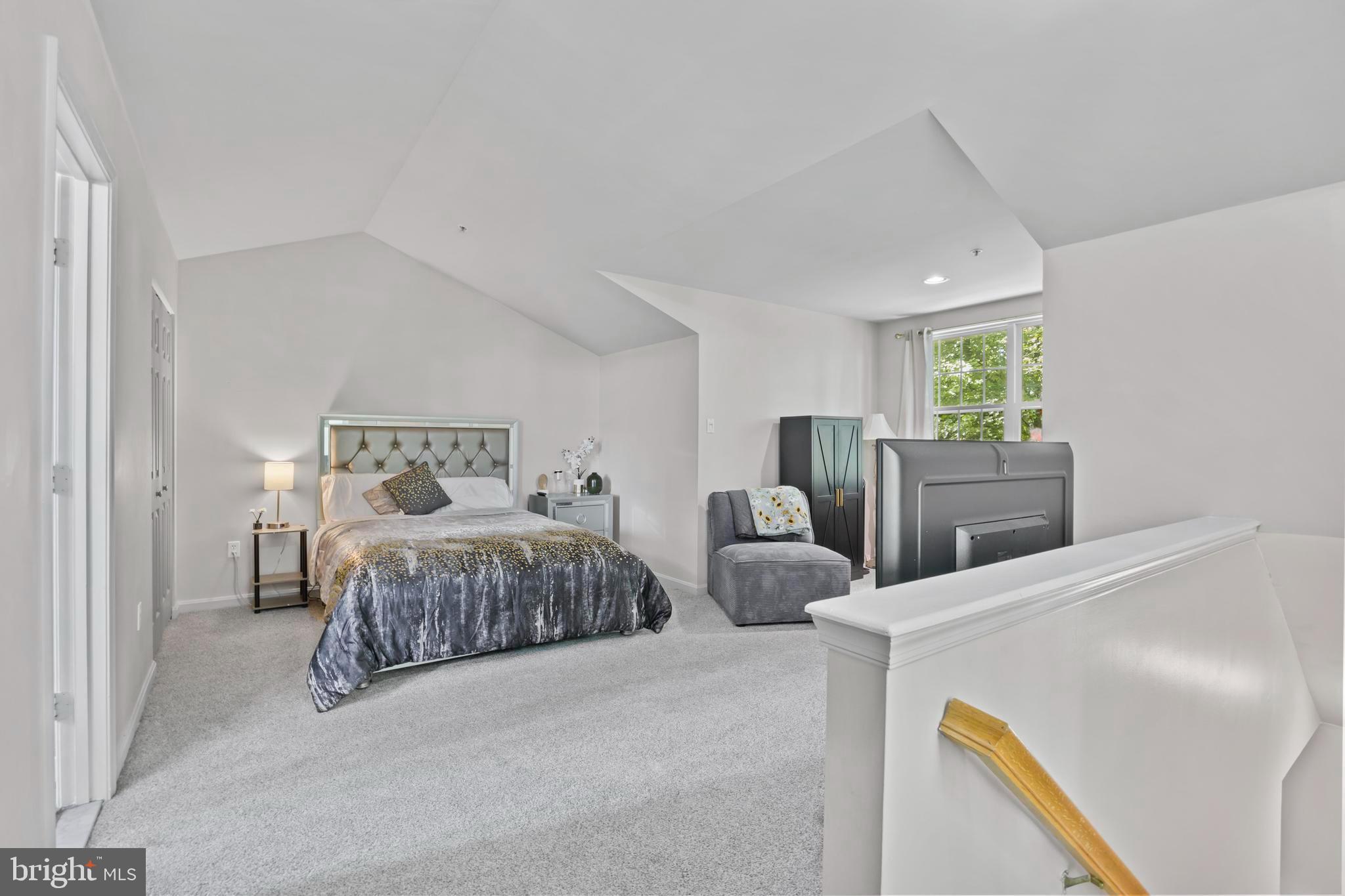 9847 BON HAVEN LANE