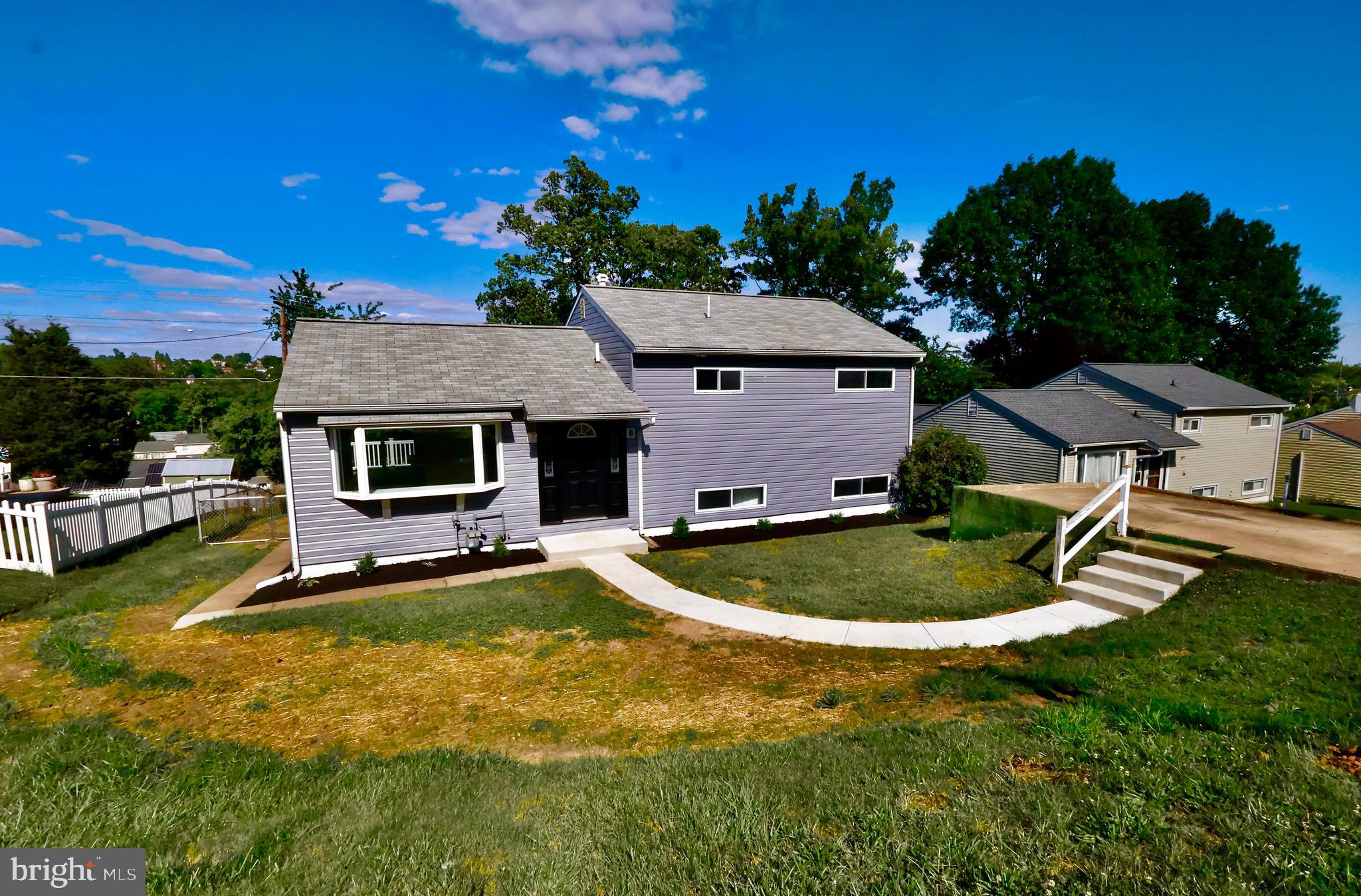 5815 HERON DRIVE