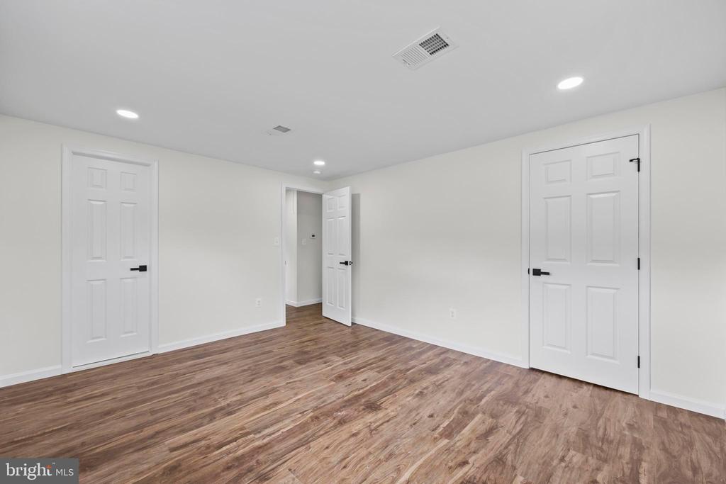 5815 HERON DRIVE