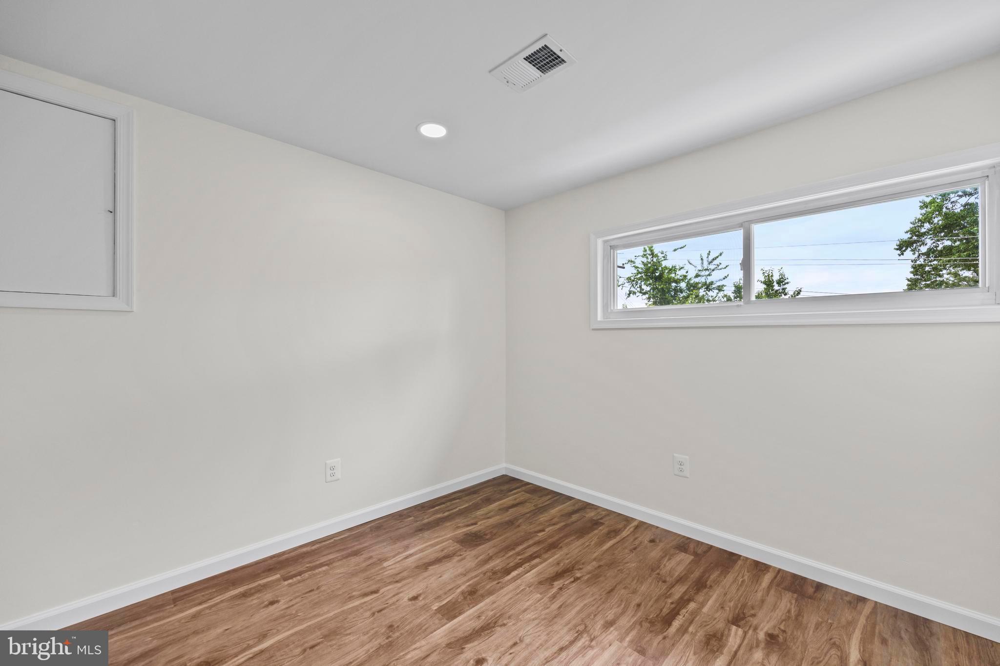 5815 HERON DRIVE