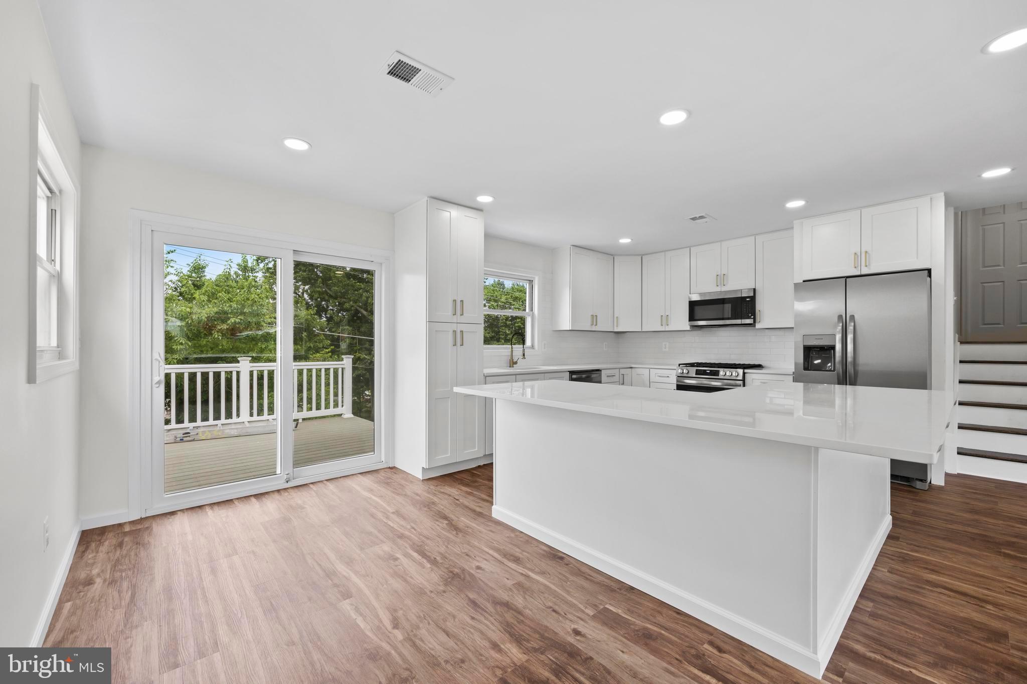 5815 HERON DRIVE