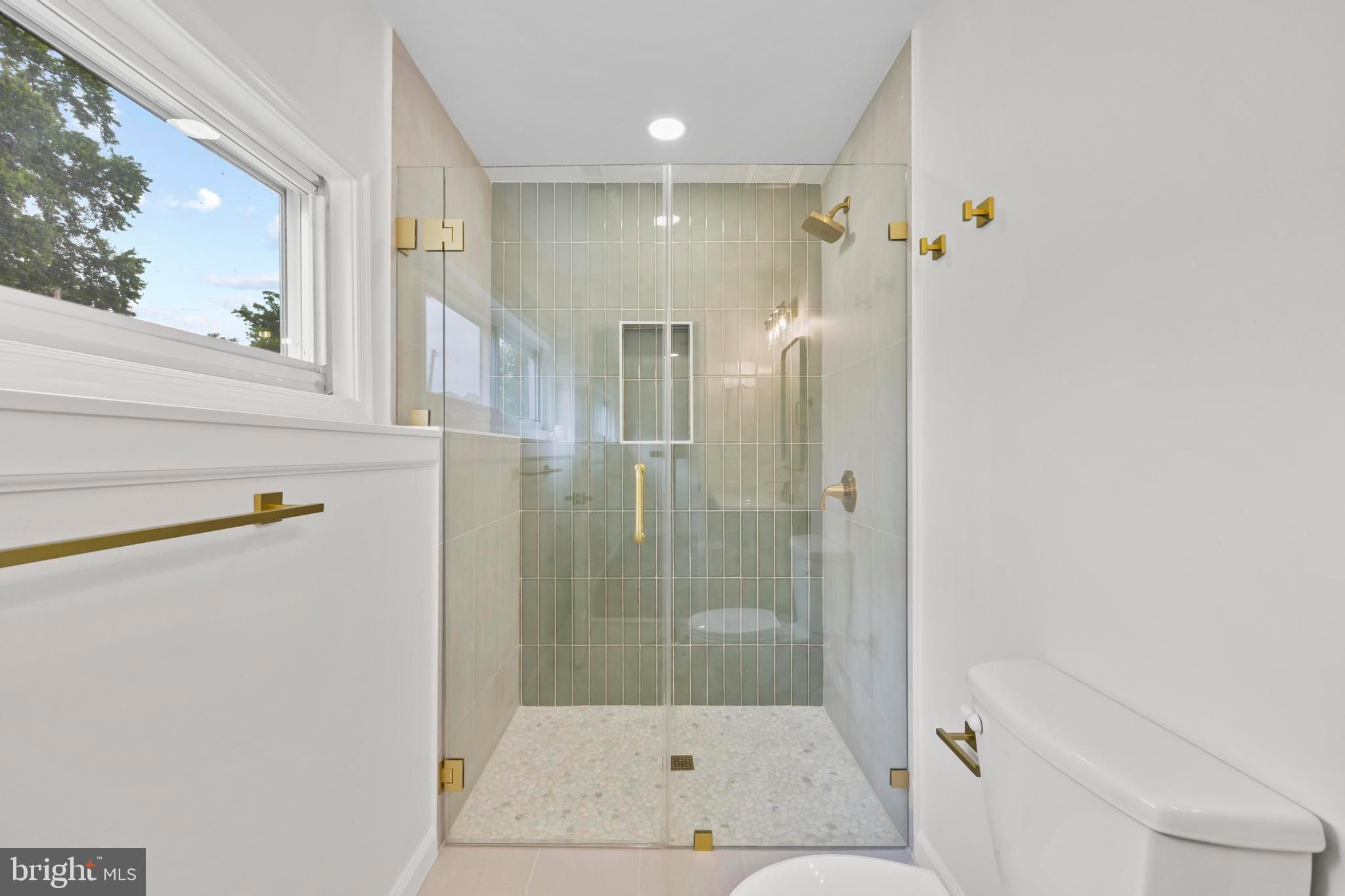 5815 HERON DRIVE