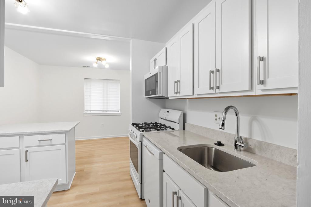 5005 GREEN MOUNTAIN CIRCLE 4