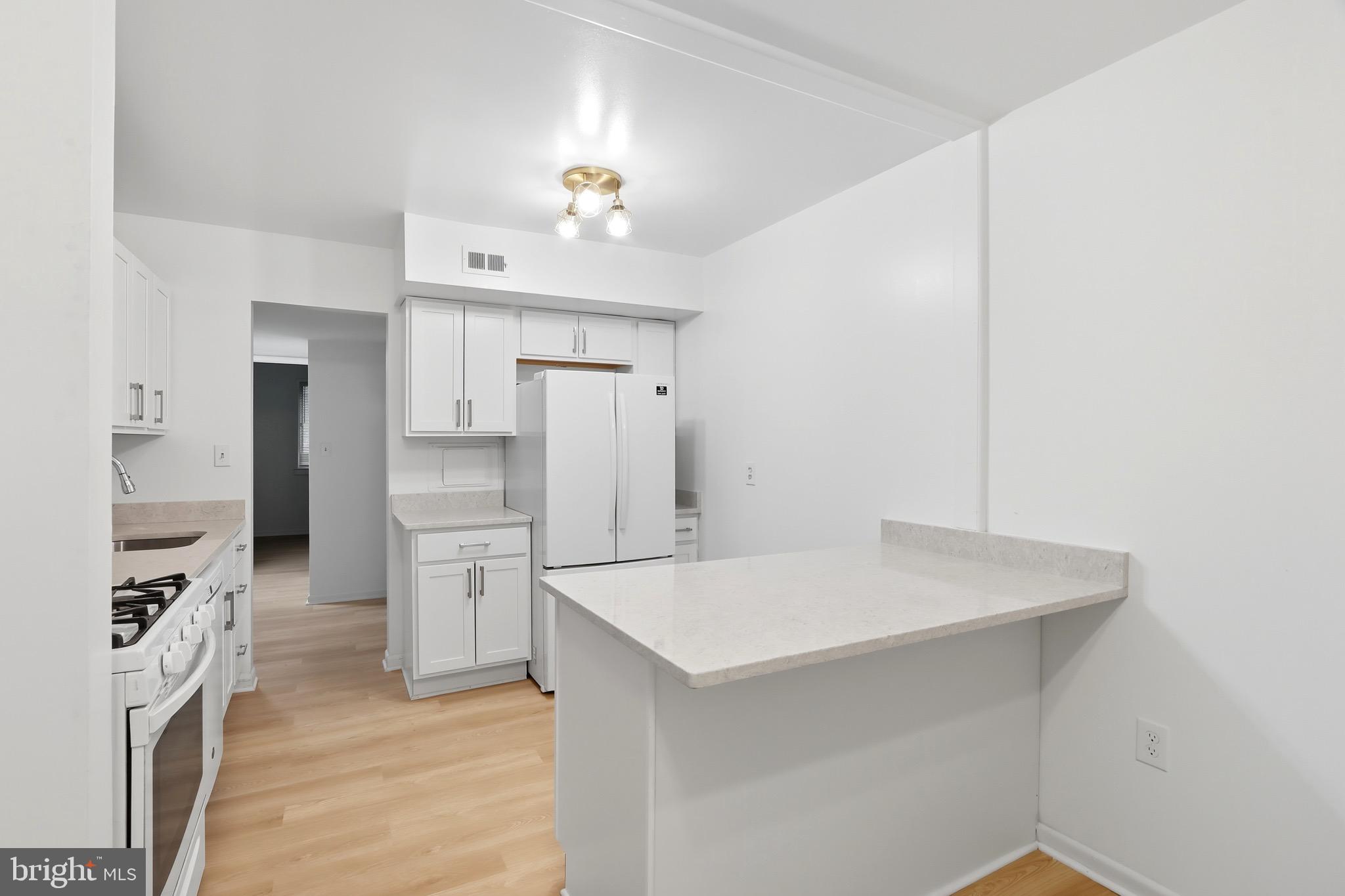 5005 GREEN MOUNTAIN CIRCLE 4