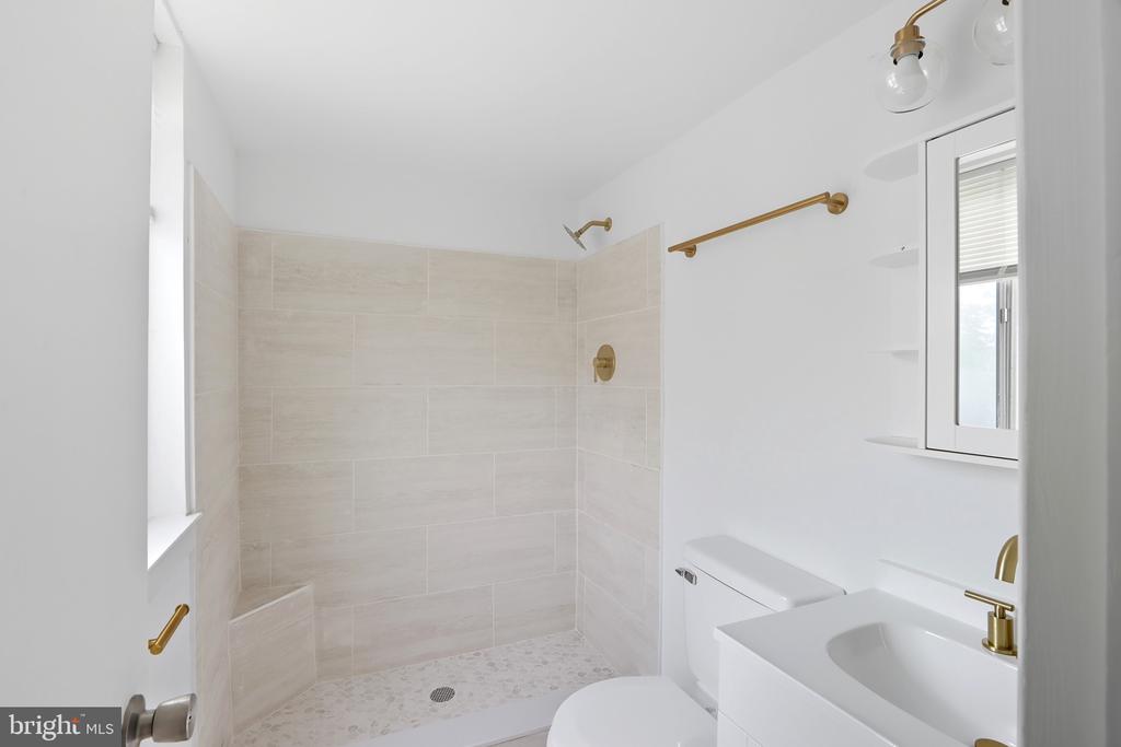 5005 GREEN MOUNTAIN CIRCLE 4