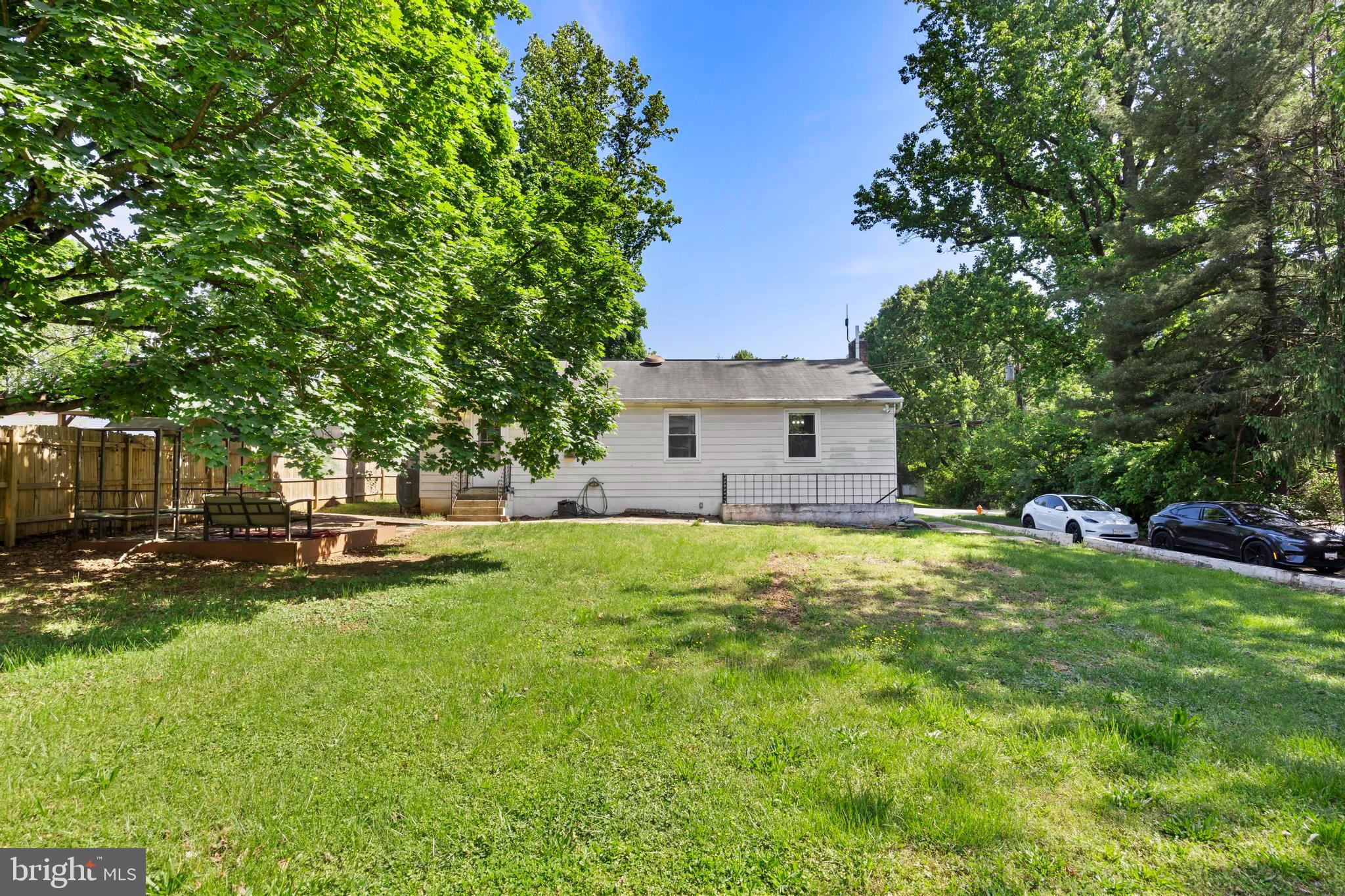 9425 GUILFORD ROAD
